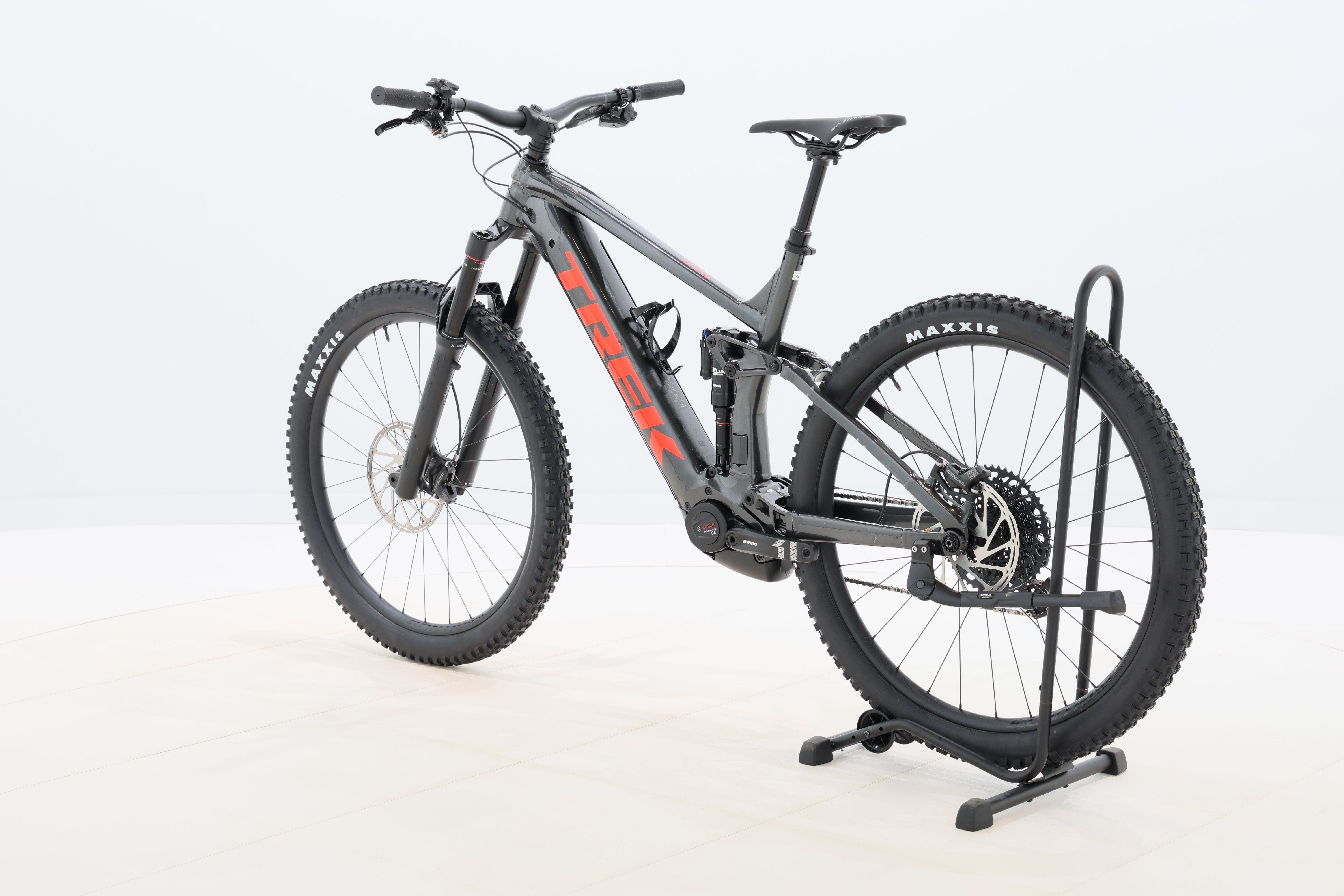 74e63a09-3563-438a-b11f-c03dda8e1313