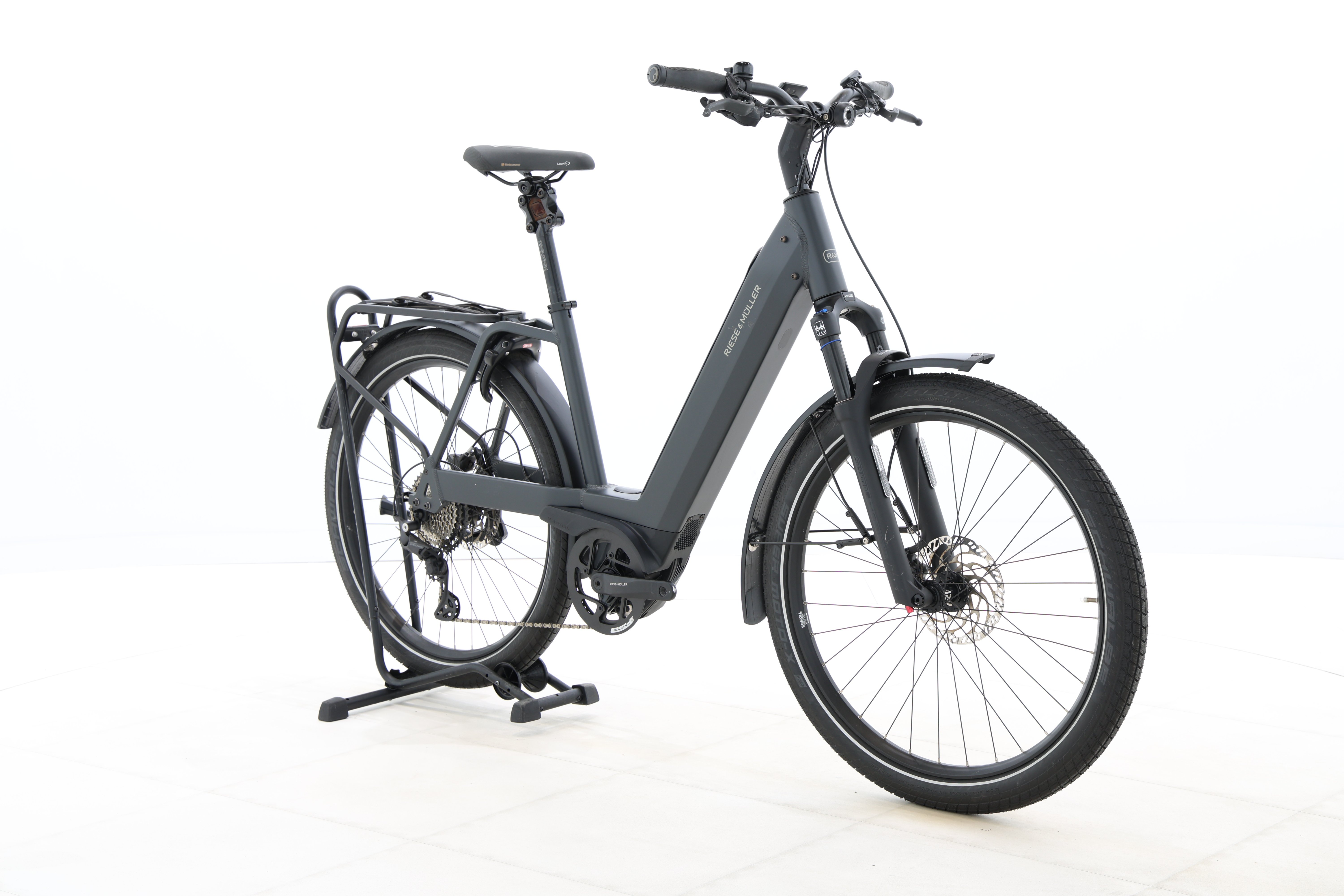 8716874d-d4d6-4fd7-8c84-02272bab0e4b