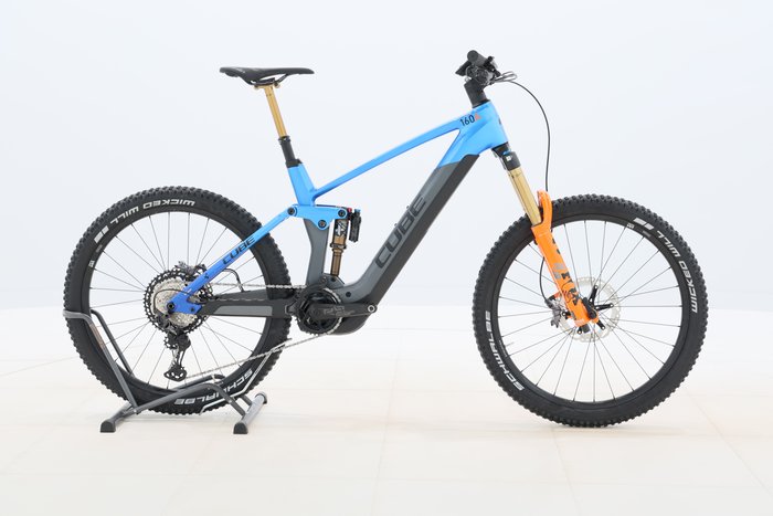 Cube STEREO HYBRID 160 HPC ACTIONTEAM 750 27.5 2022