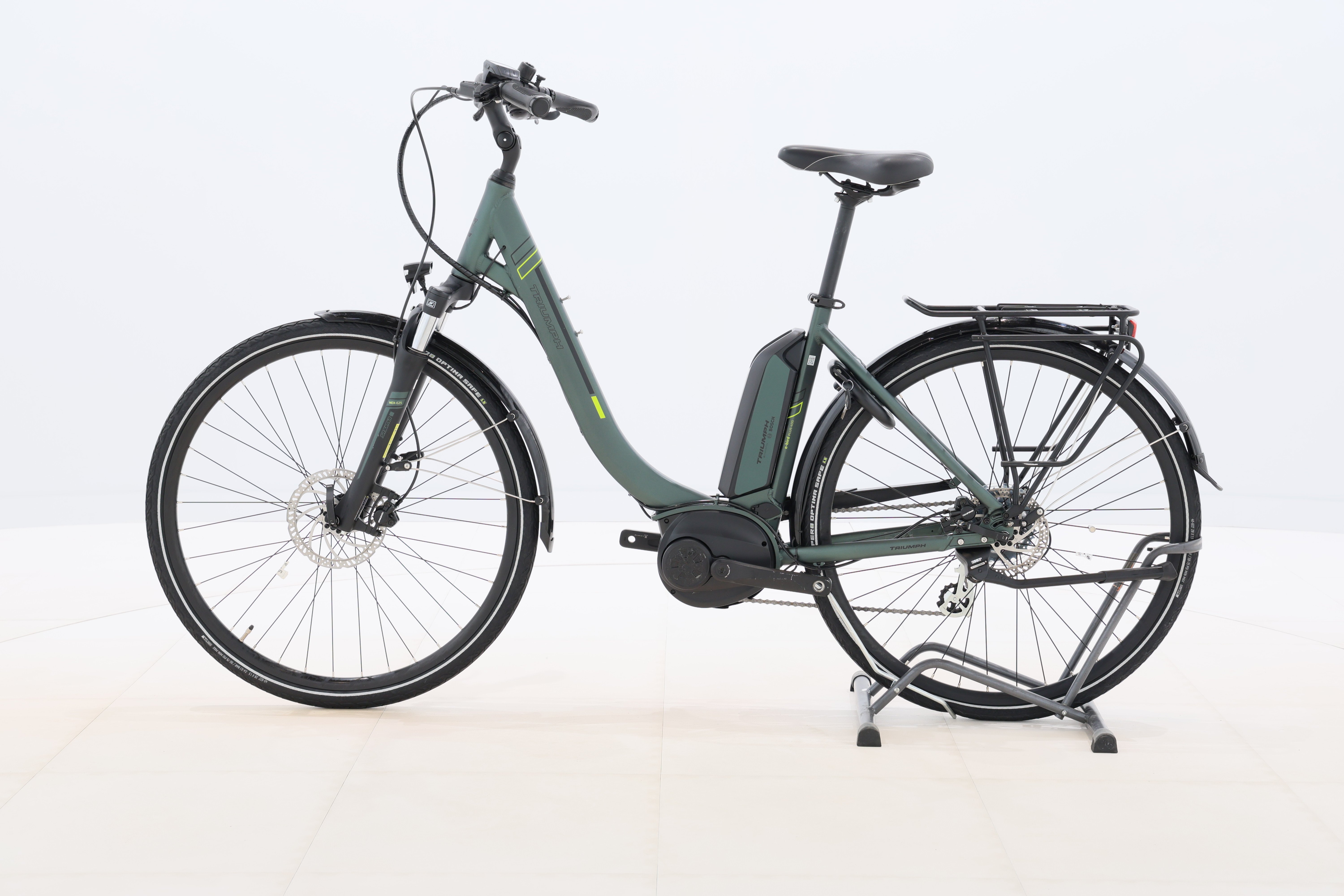 d2dce359-457d-4417-9fca-1e672636200a