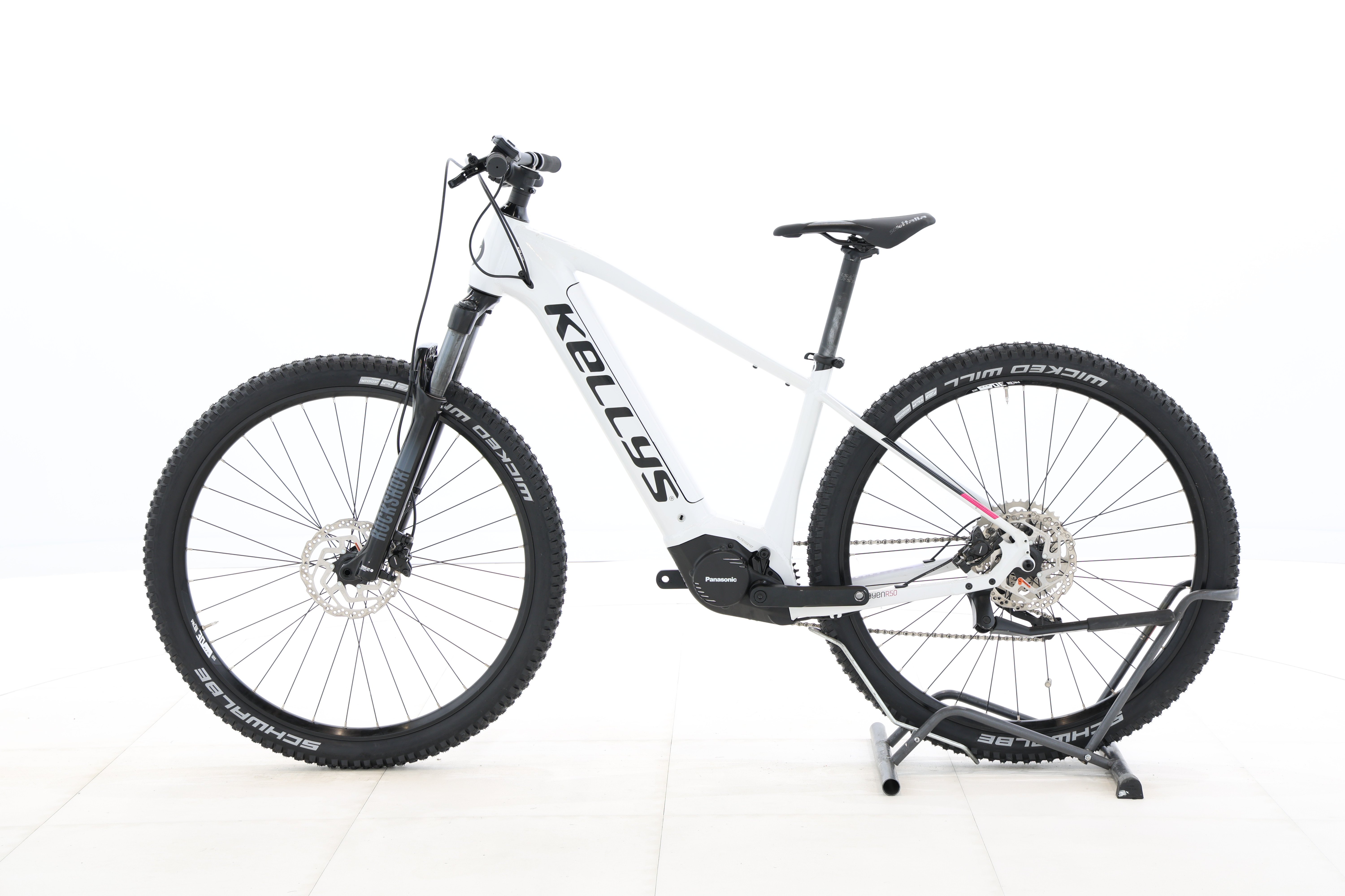 fb82e60d-fdd5-4e0b-8676-c68afd3add68