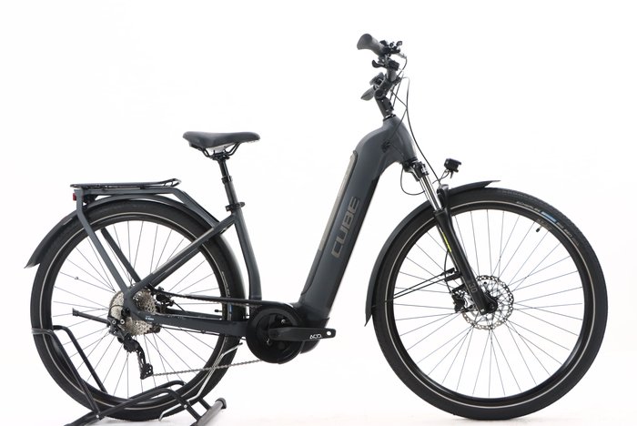 Cube KATHMANDU HYBRID ONE 625 2022
