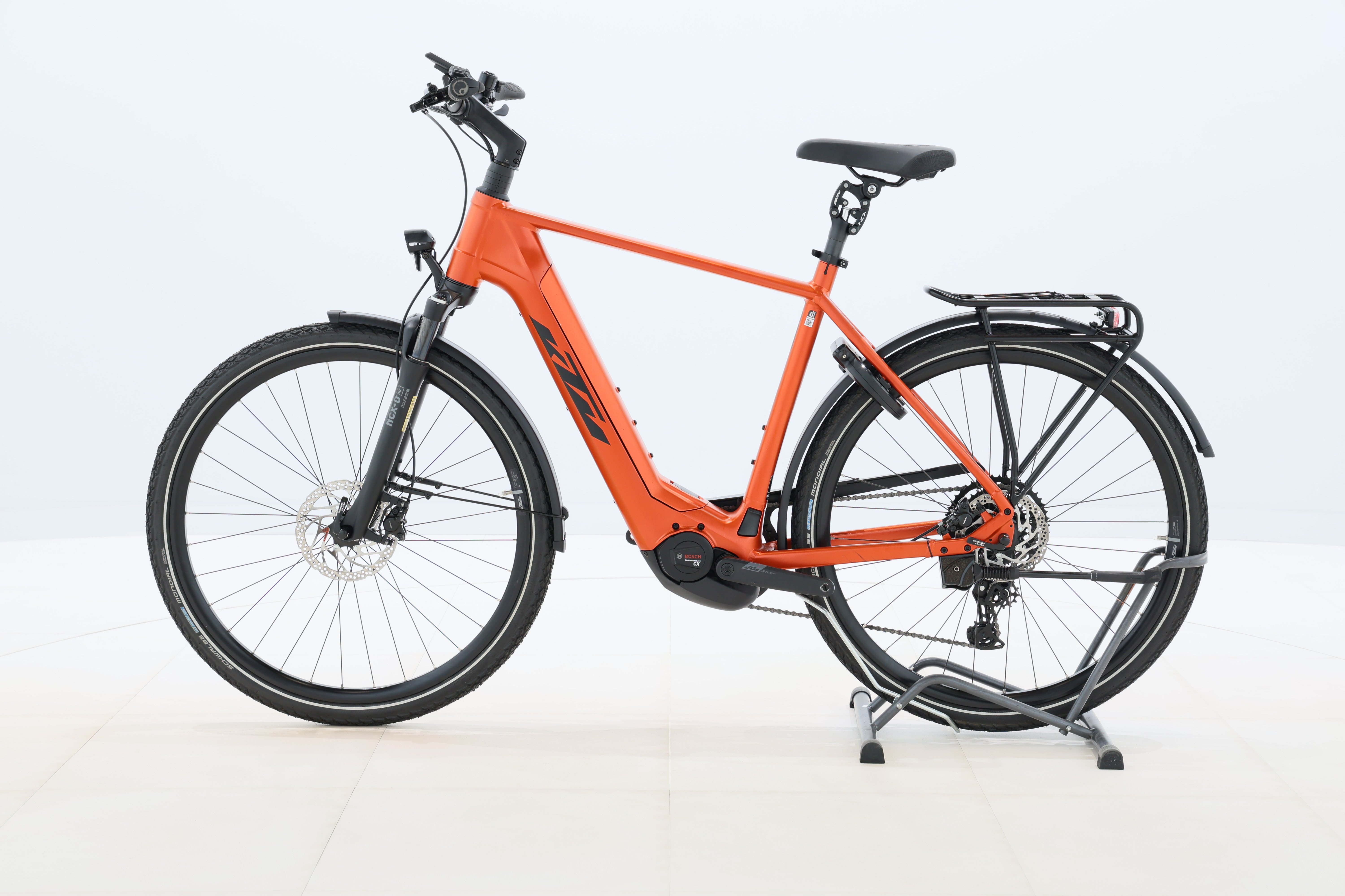 b5afbc2a-6276-4208-b761-f12fa90a8216