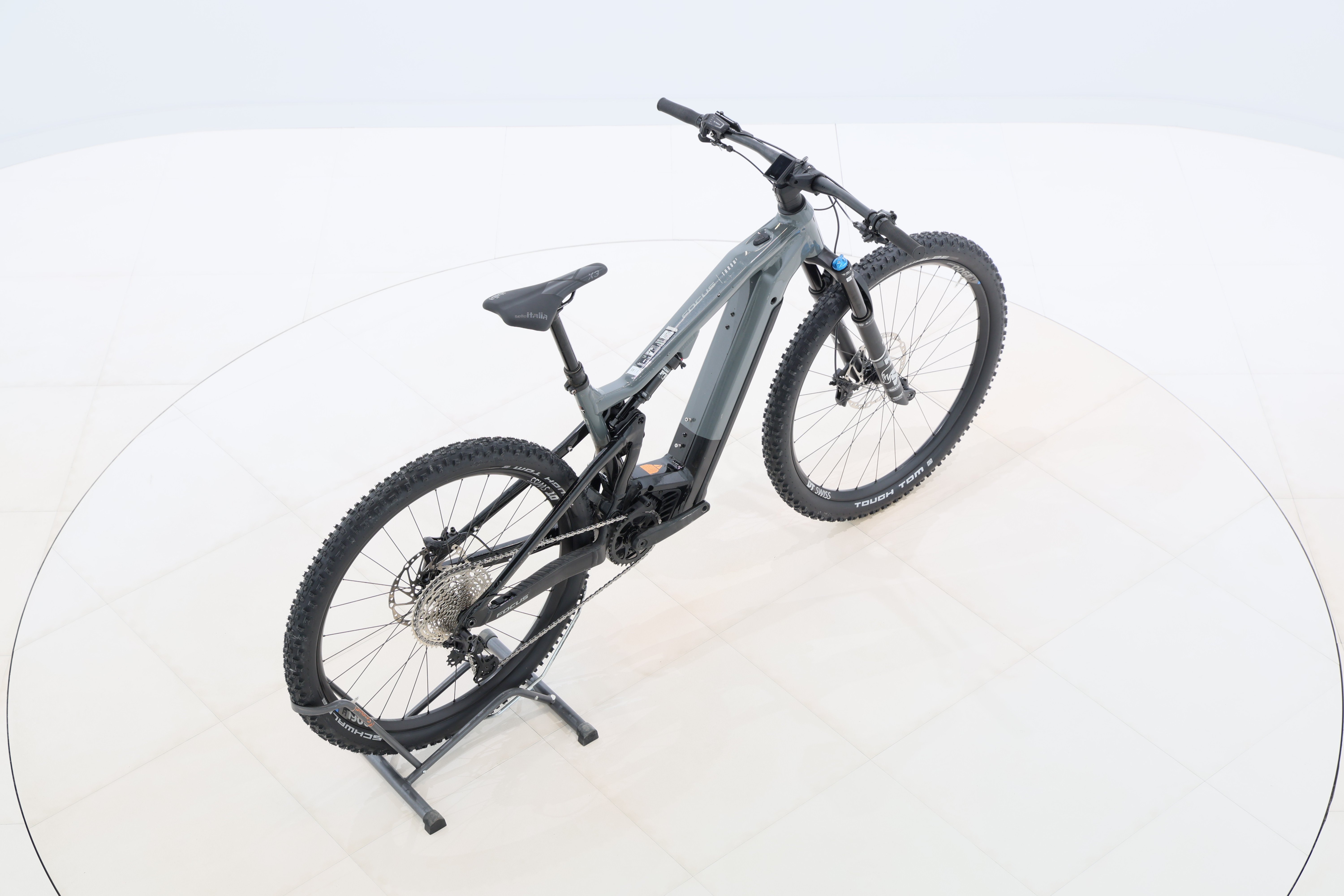 11aa165b-48a7-4432-9abe-36c1860deb6f