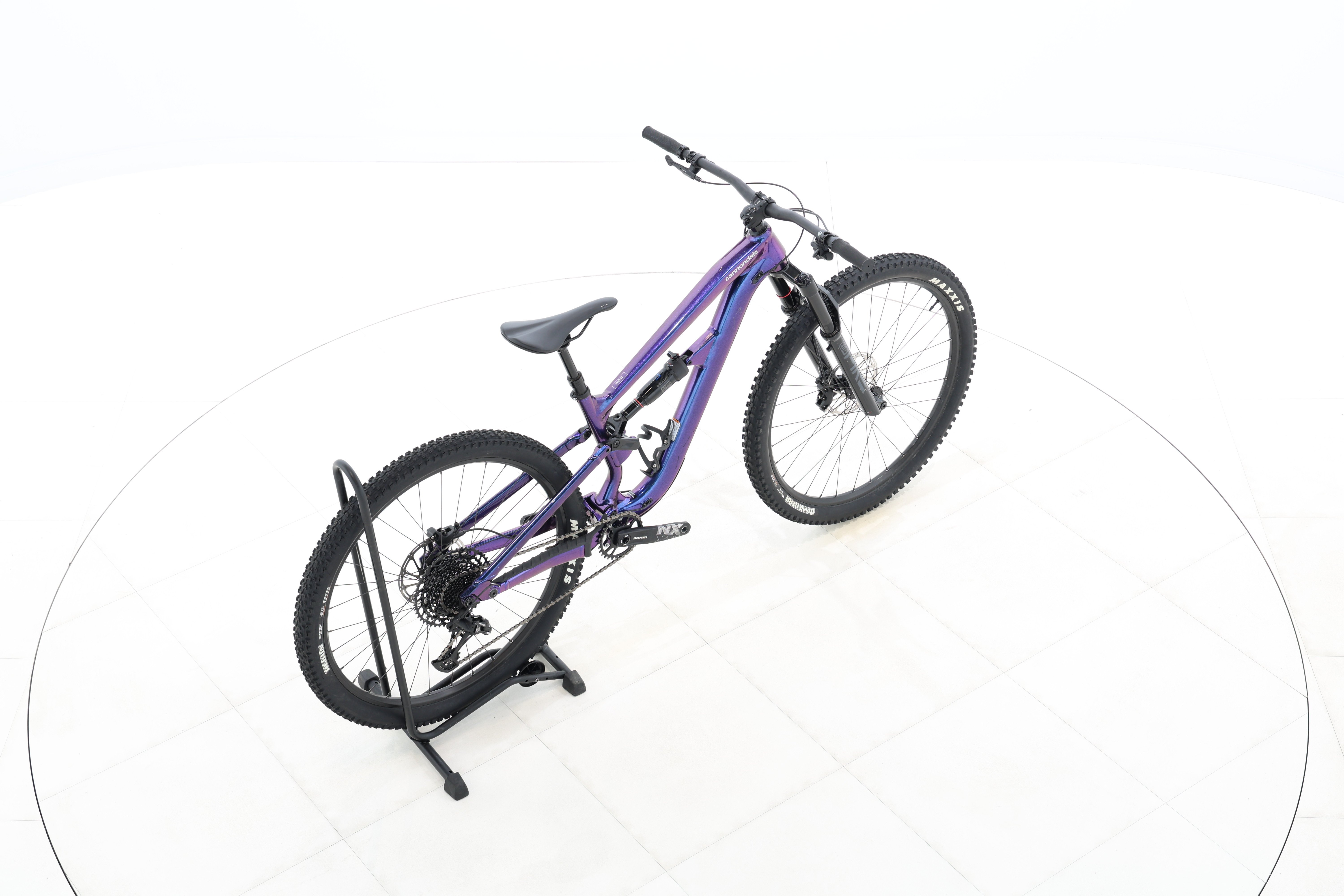 990c6a6a-949b-49fa-90c1-216859aec093