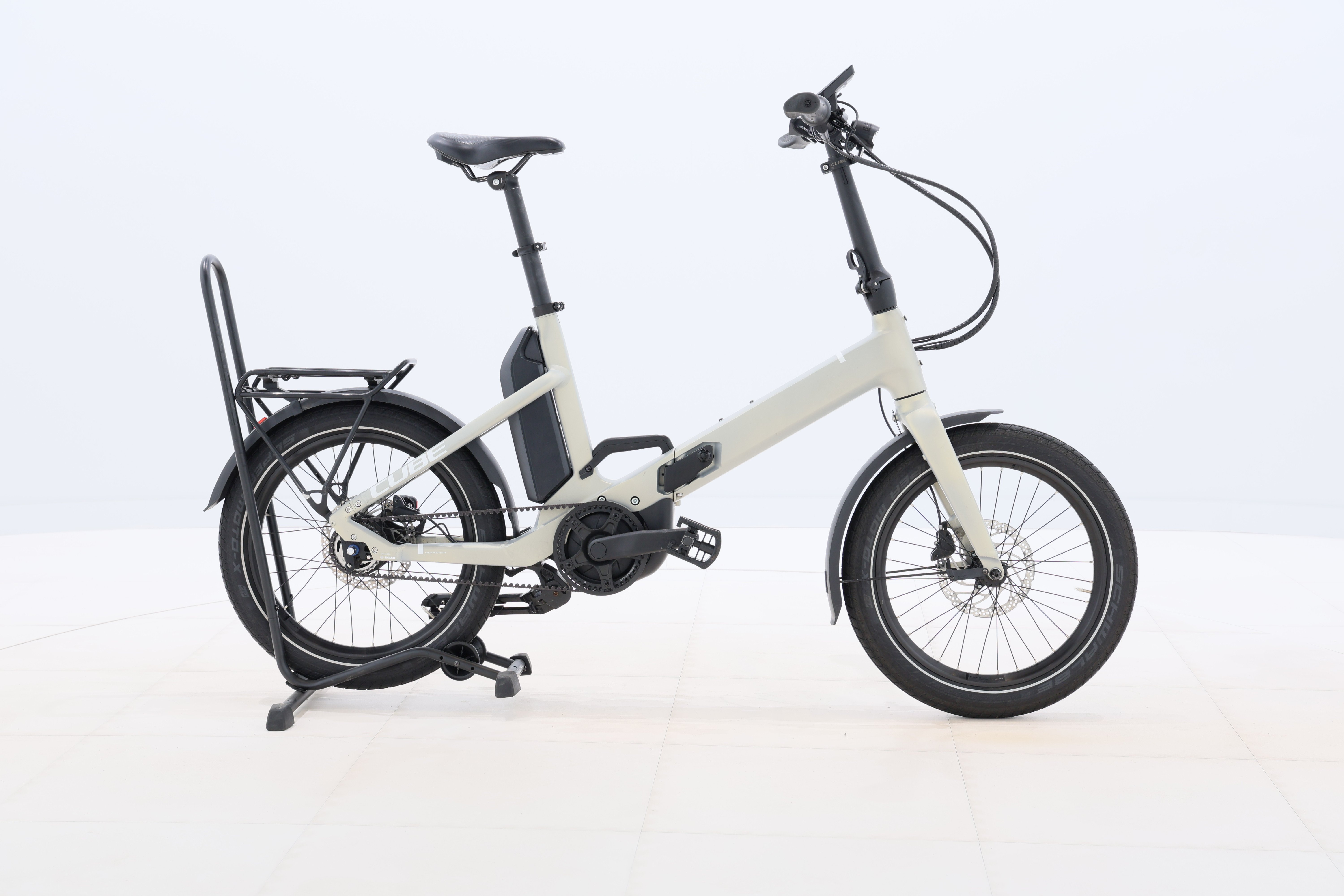 3a5668f1-a7f7-4834-9a8e-6d7a5f30fa92