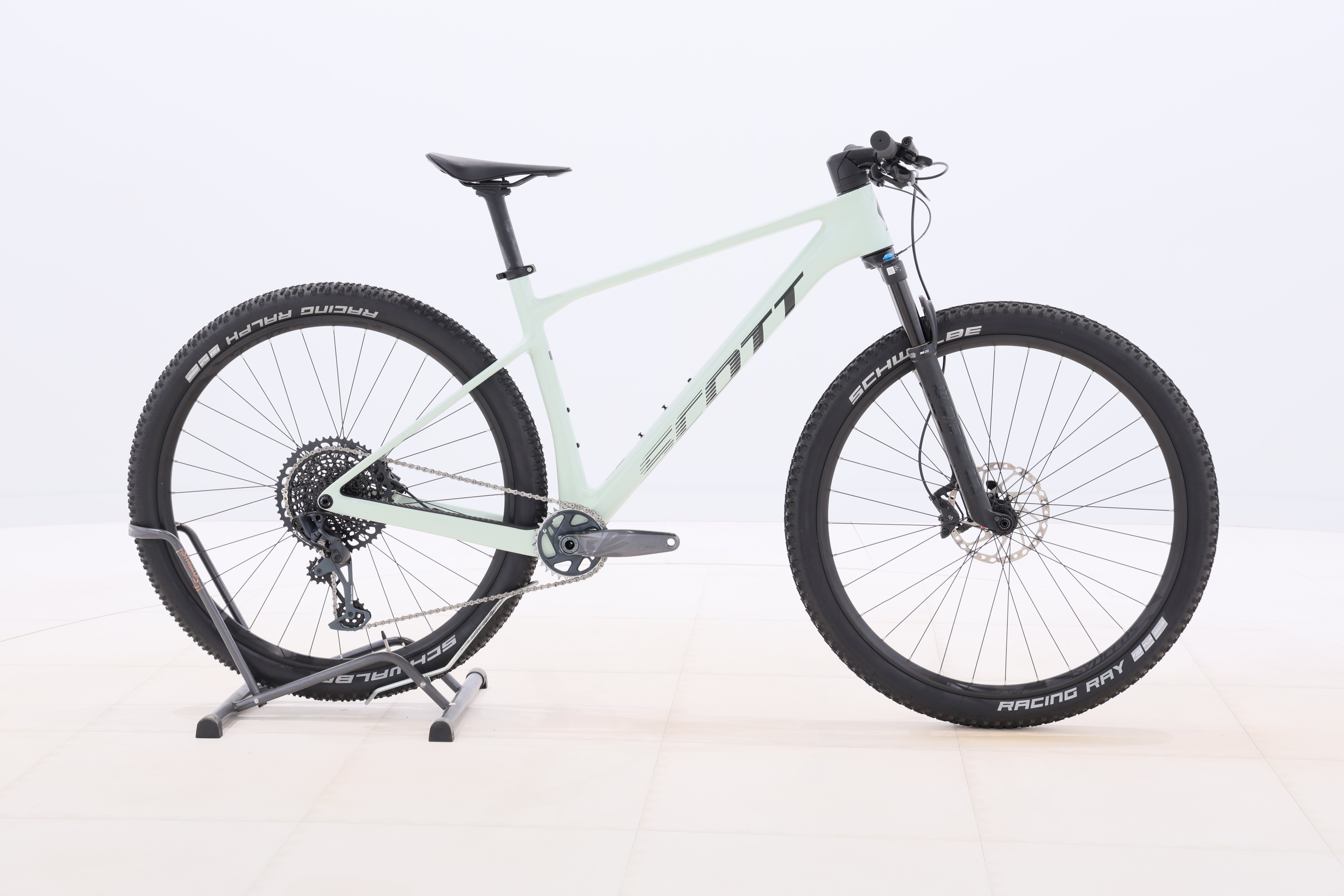 4ea5433f-ef4e-41db-8a52-3c5f26a86b74