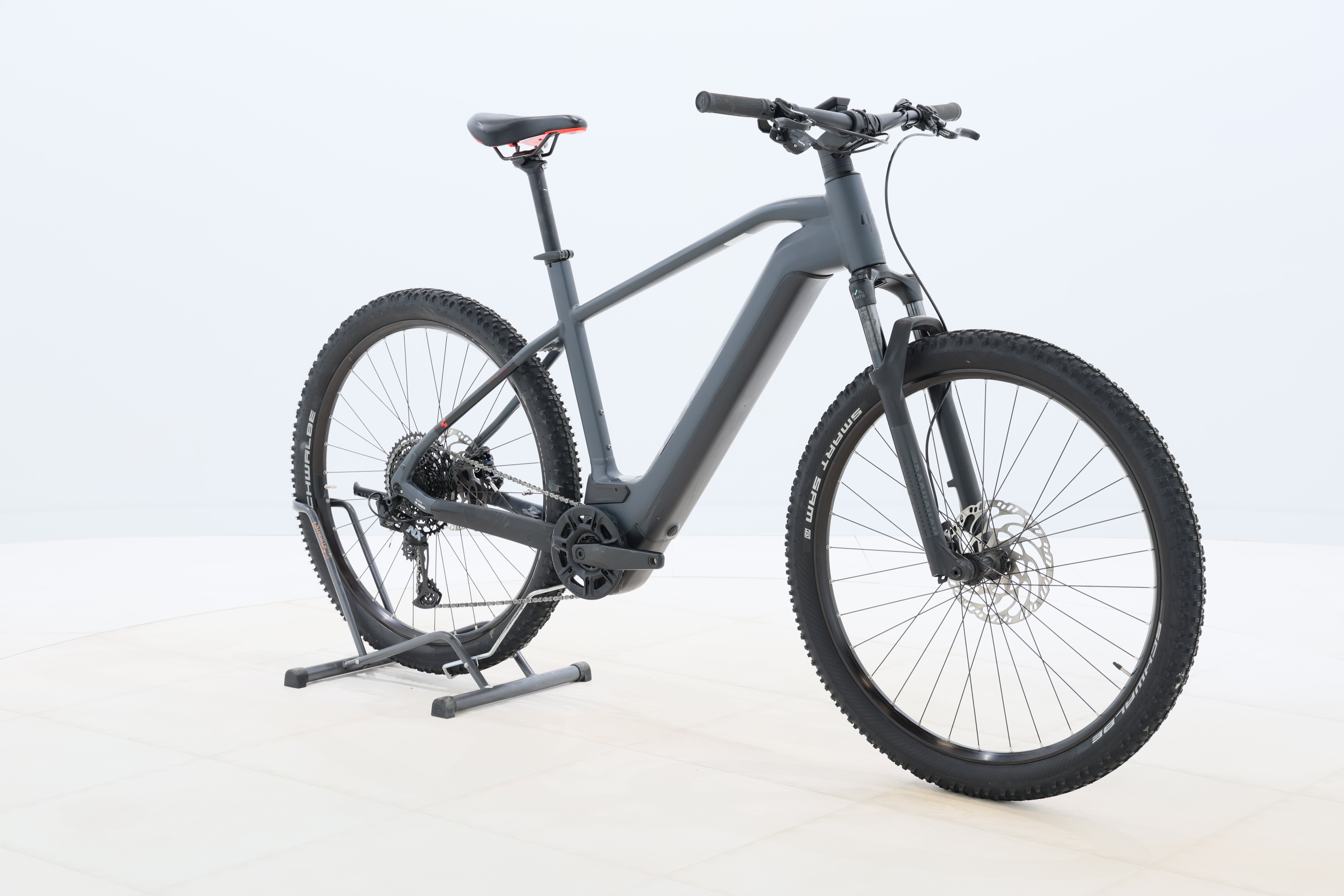 8ee196f2-5832-4e5b-83a1-773c5d04f487