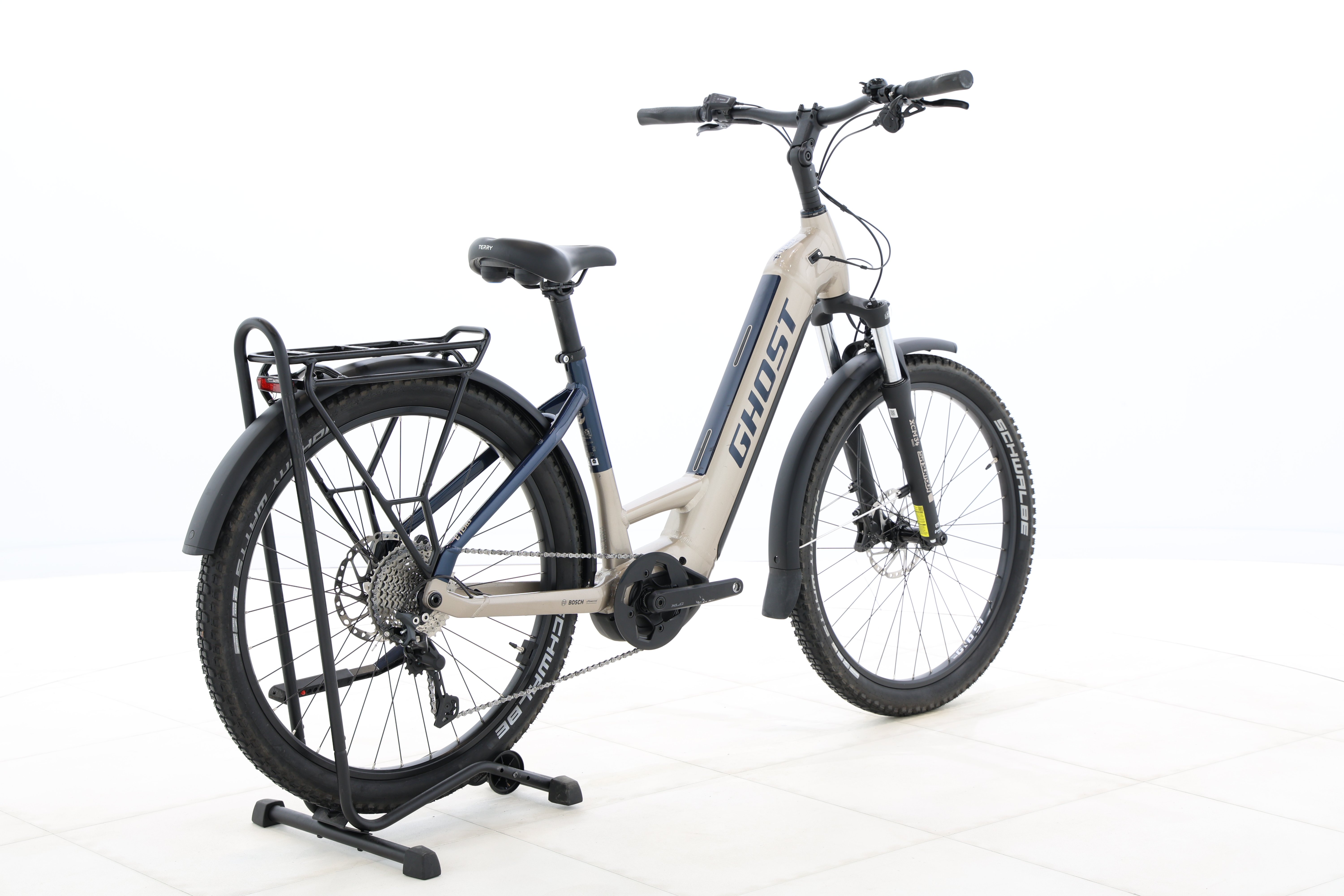 dee5b443-22d8-4591-b8f4-e767650de316