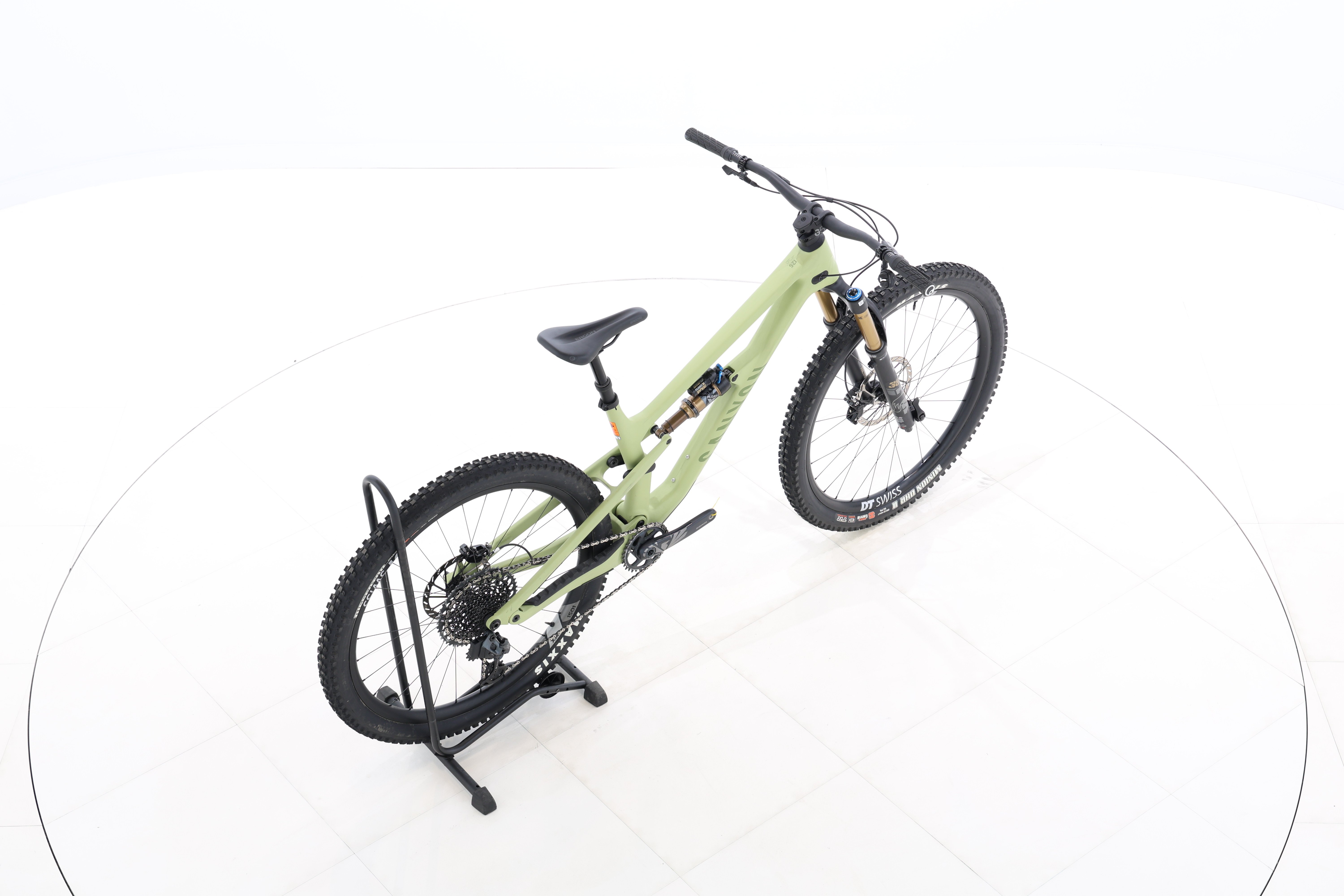 a102bb10-621b-4369-a6f0-44a2ed990387