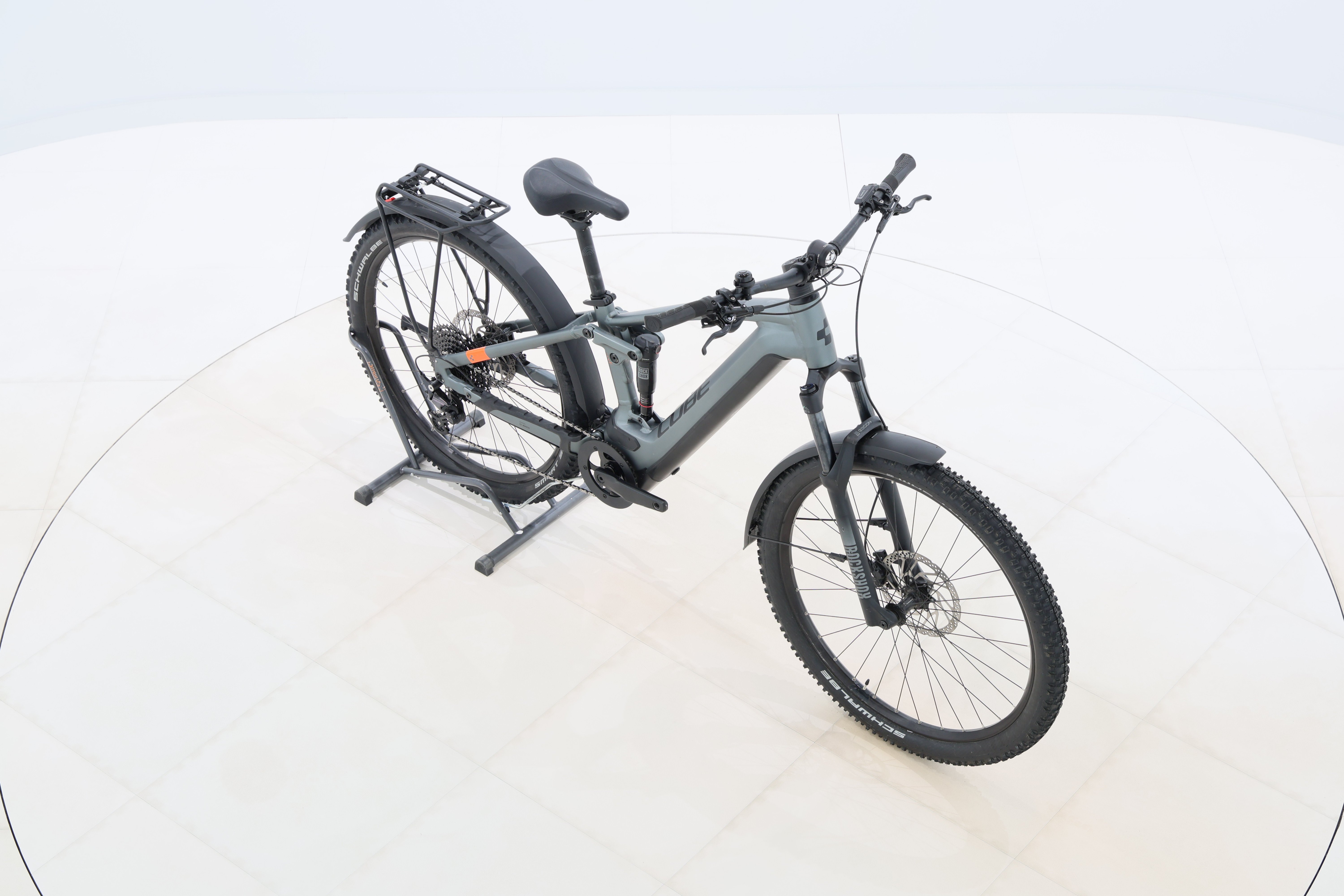 d6bd700d-f026-4633-bd70-d9e9f0cc2da1