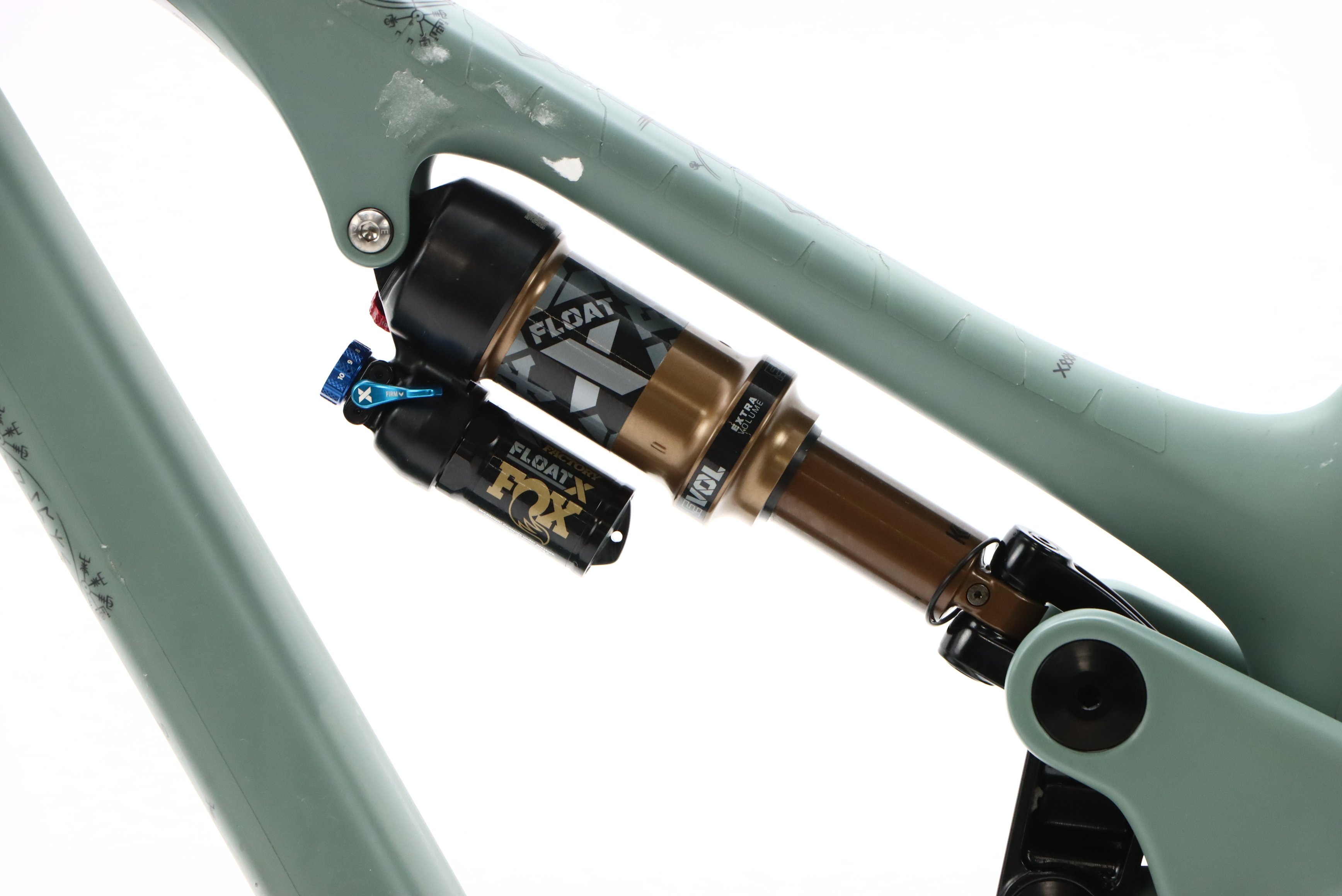 9e028413-40ed-4119-9301-3c13b2920c6b