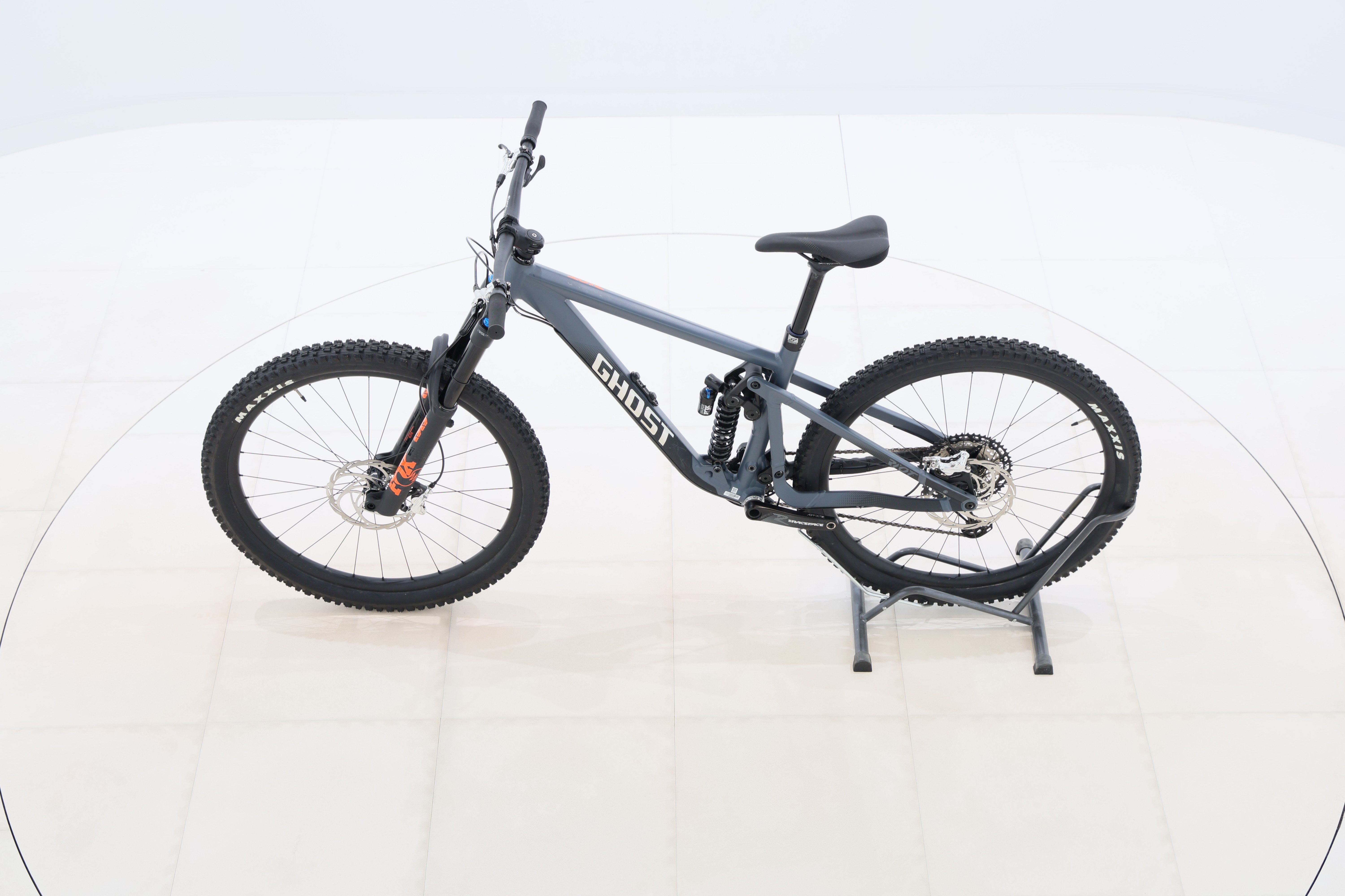 f4a1708f-d473-472d-a93f-e787af6eb90e