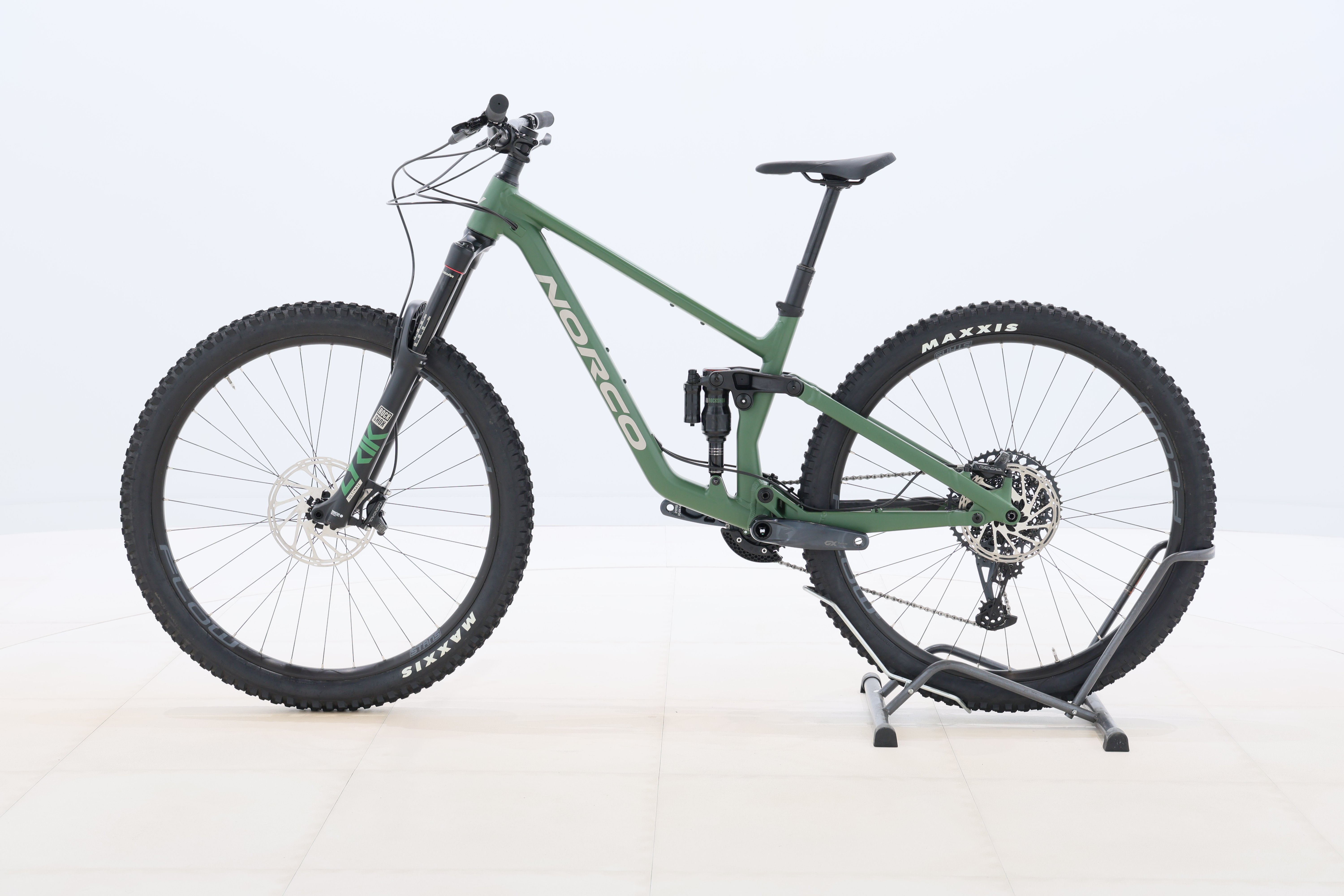 0b034740-4b89-4e9f-b7db-7214f34cd35e