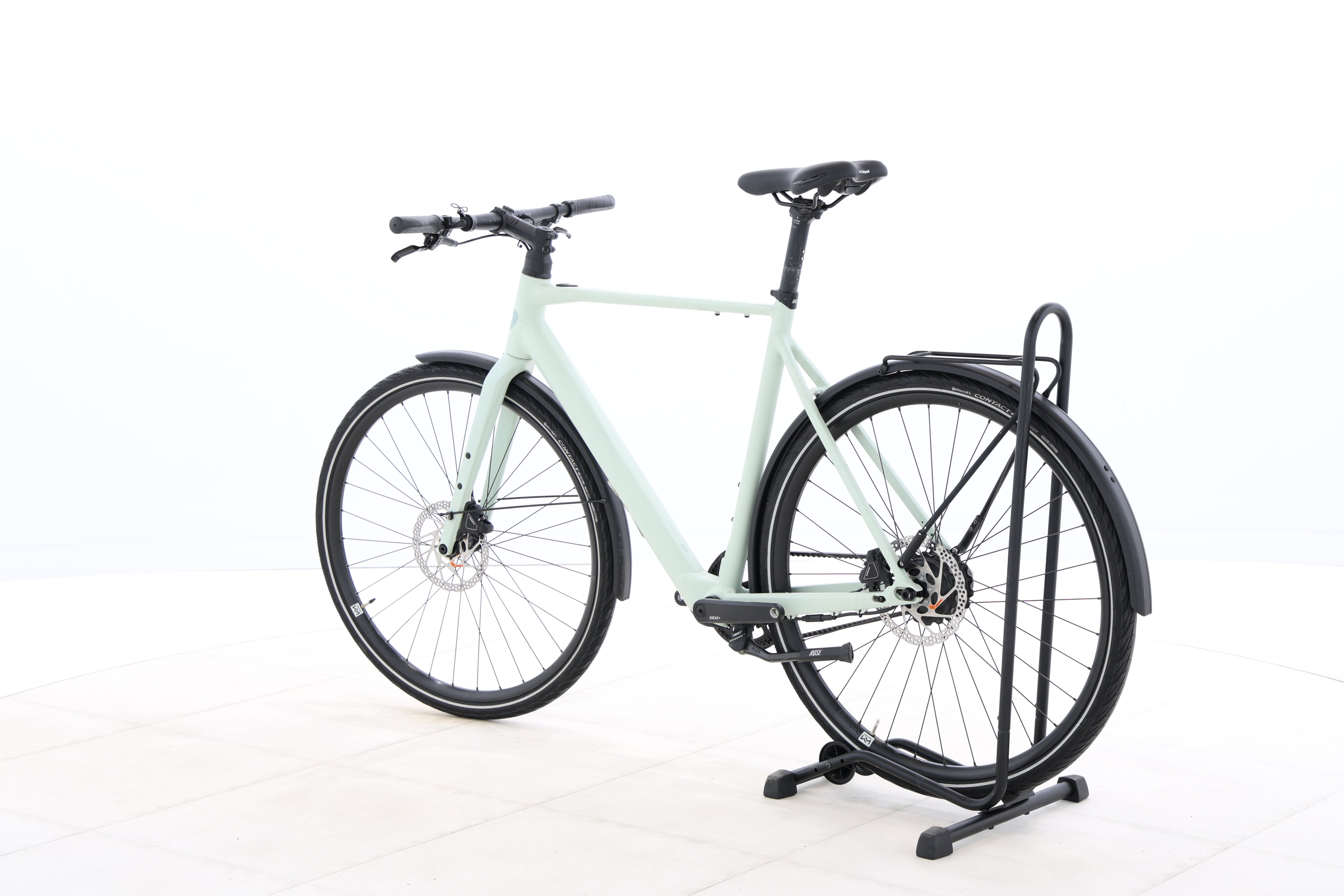 c5de04b8-b2e3-45a6-8bb7-80a91f356d11