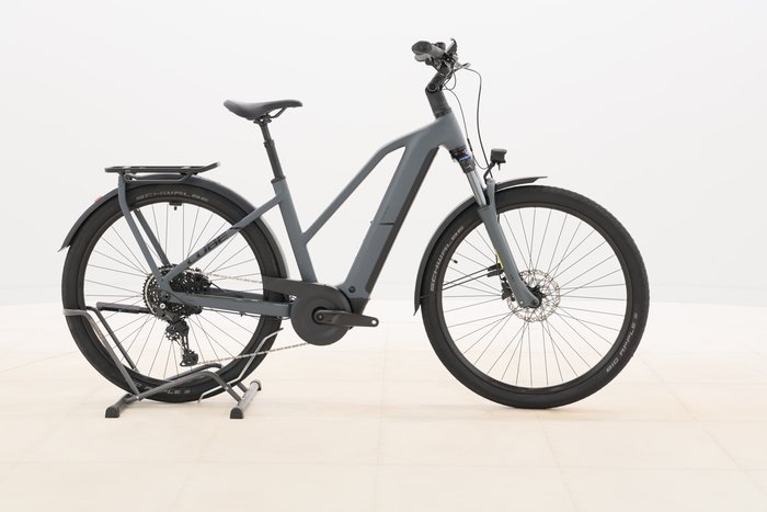 Cube Kathmandu Hybrid ONE 800 2025