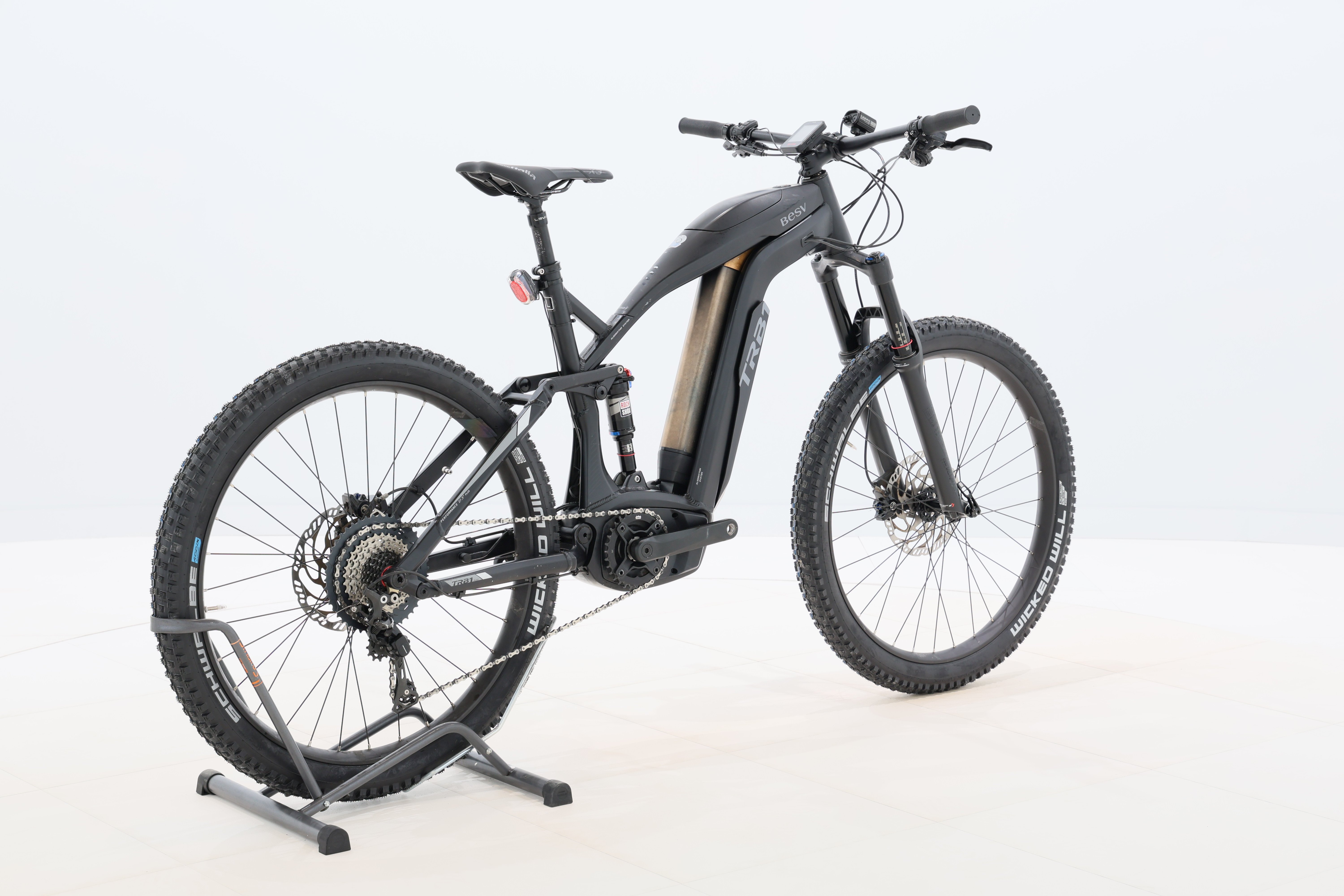 c4def468-fb23-40b1-93e9-434f9015bc37