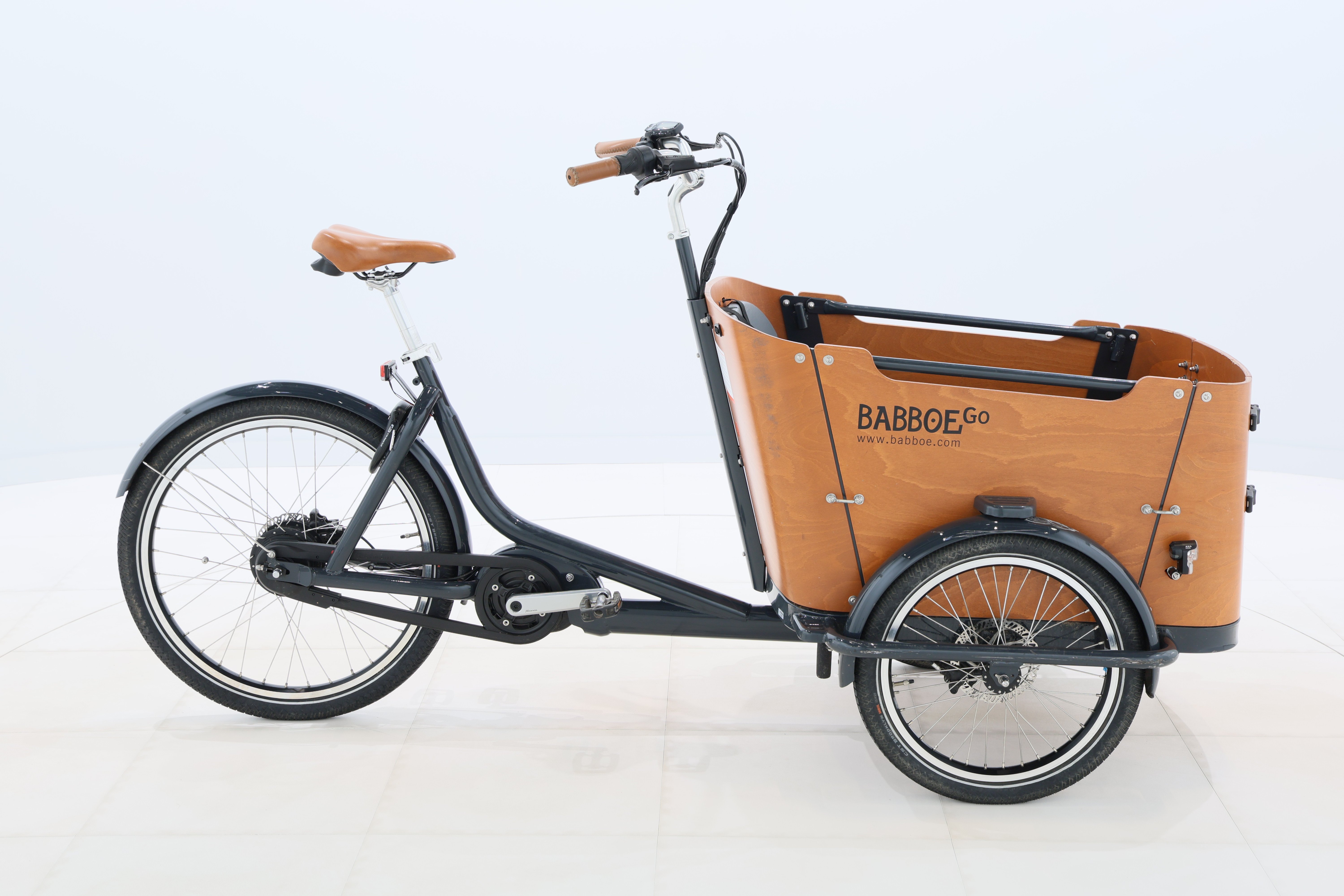 8f3883fc-cbfe-419d-af28-de0fd28ba150