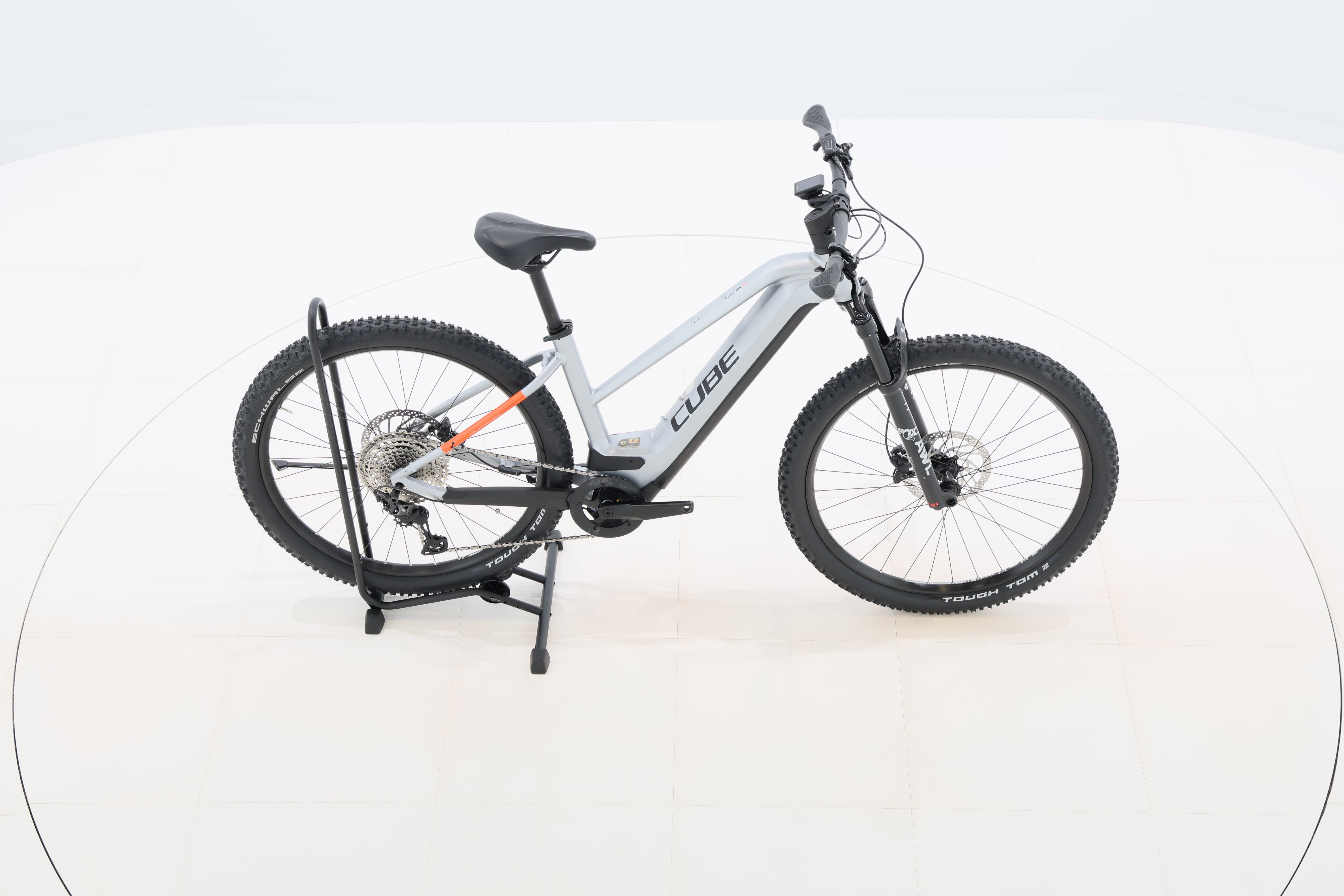 f6806bcb-6369-4eda-a579-ed241dbc2d7b