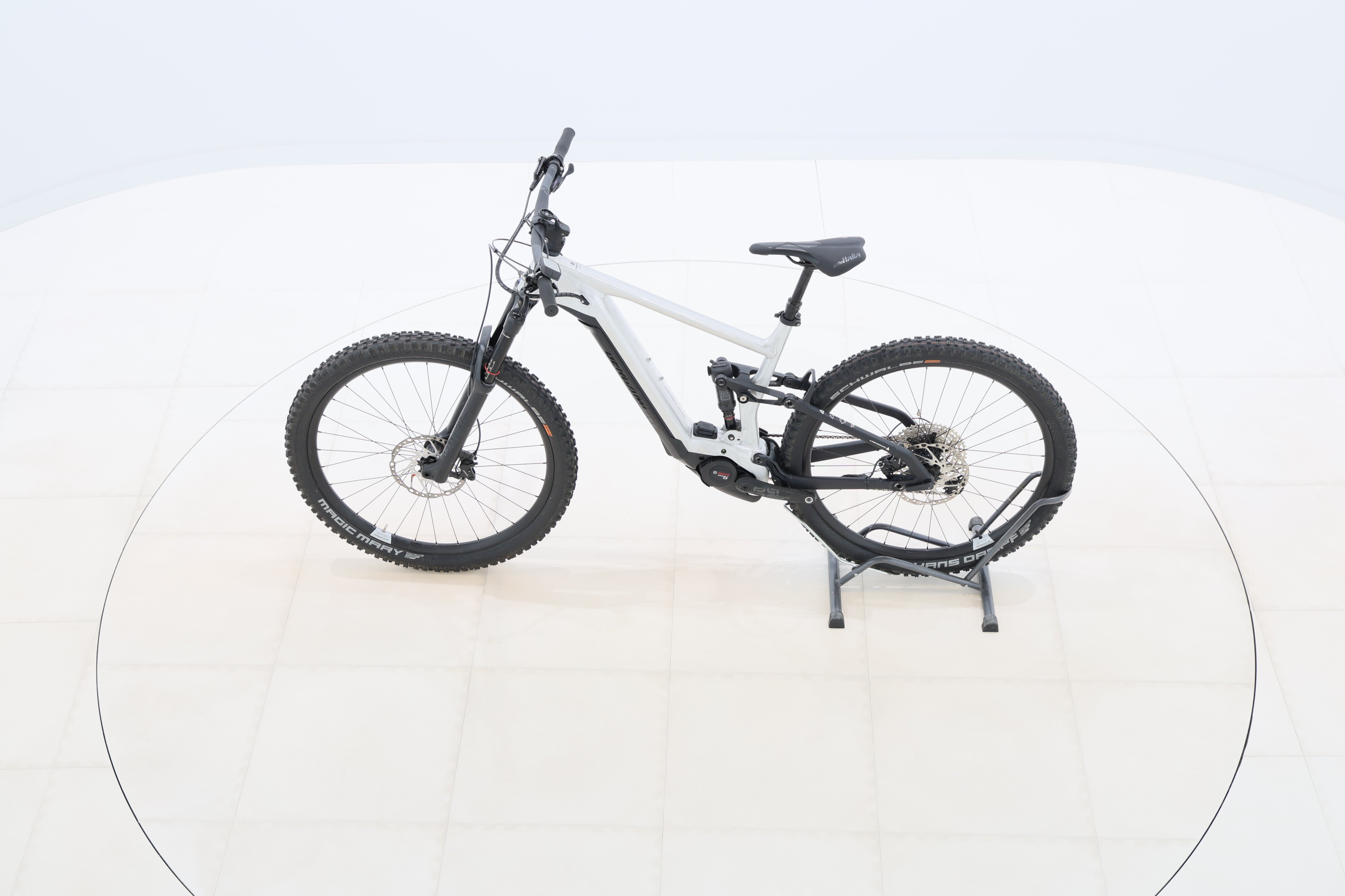 21360c78-3fd6-4cfd-8f7b-2ca5f525f9d2