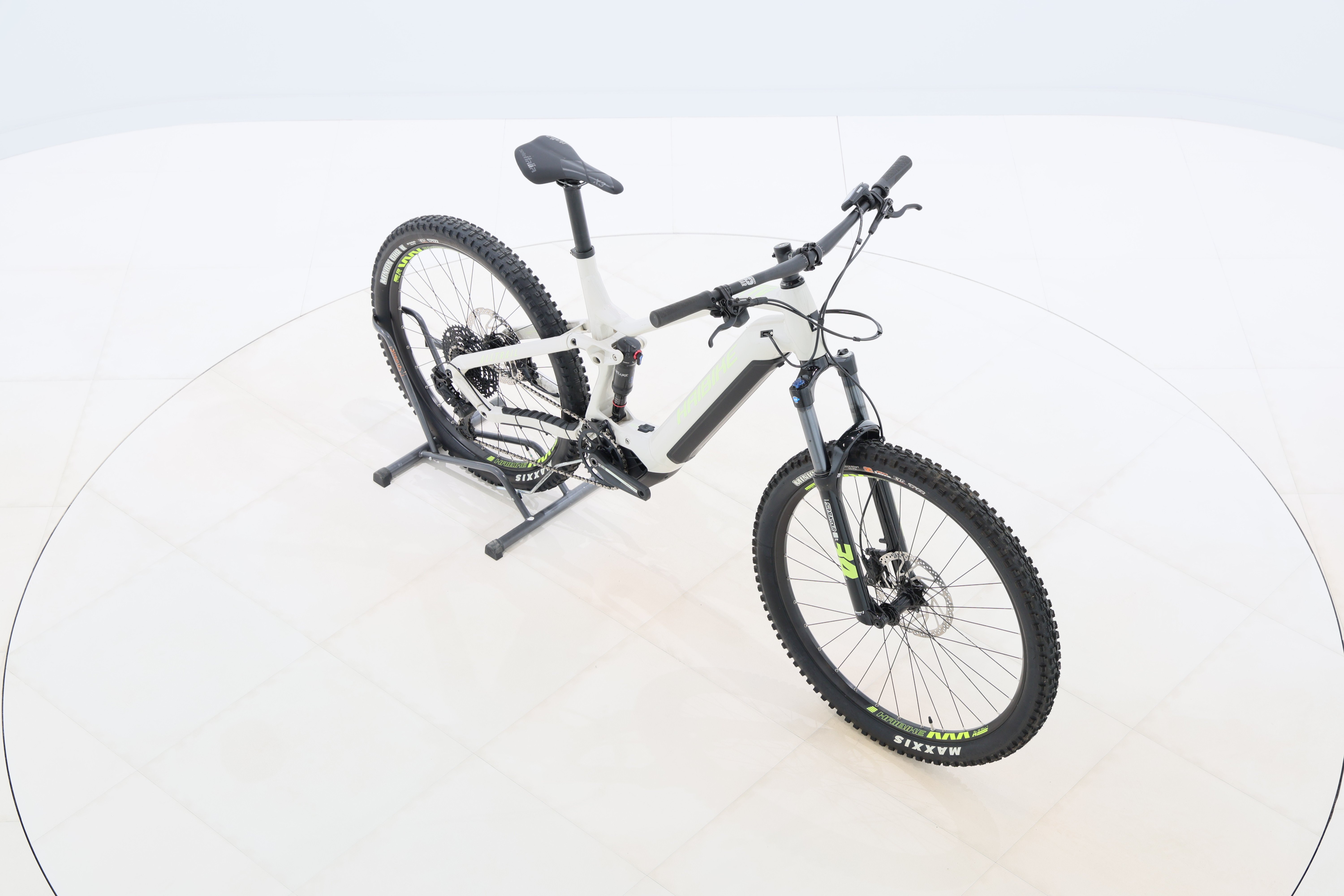 08686271-4d99-488d-a7bf-7e86a872c633