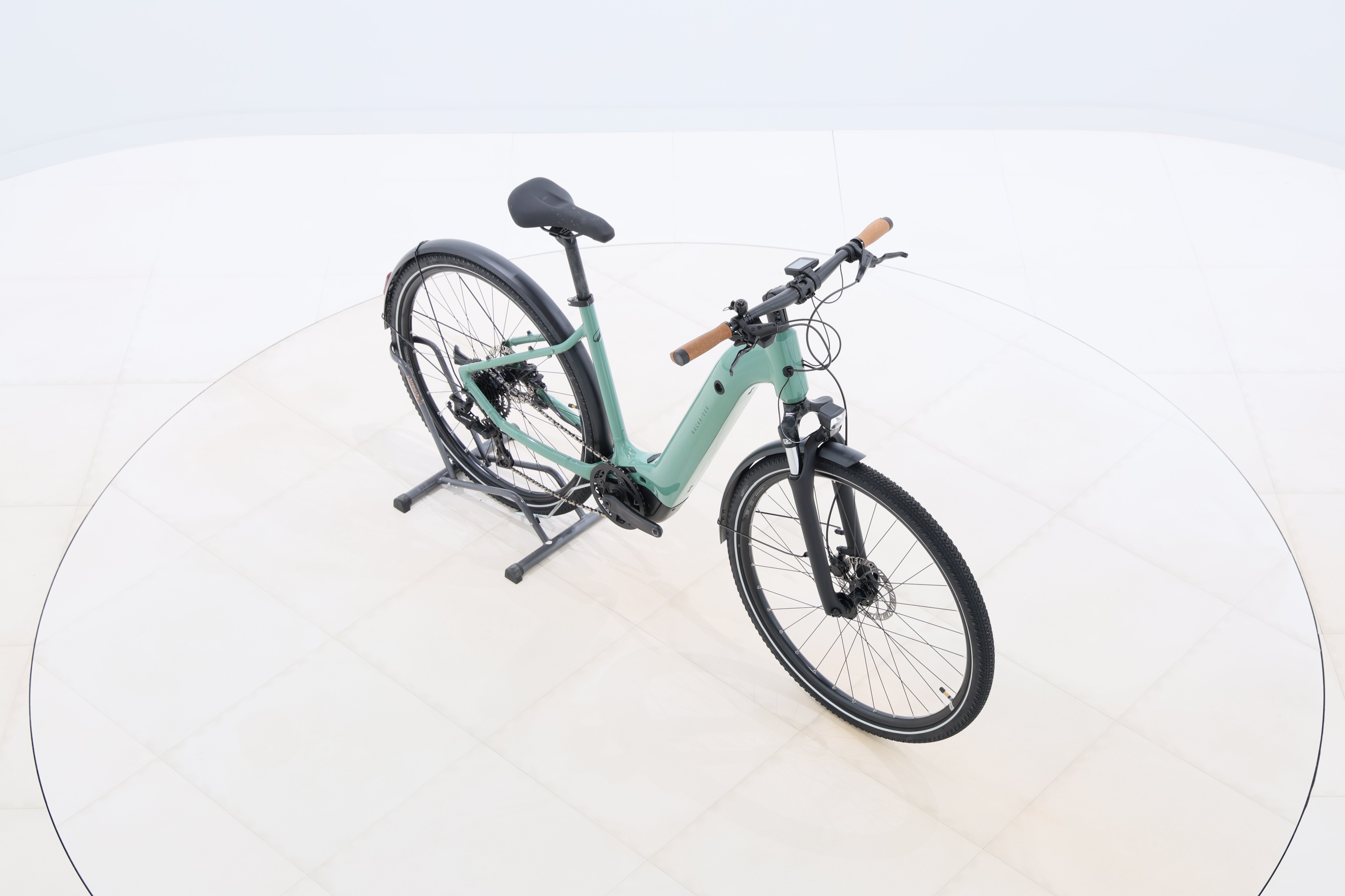 f53b539a-169a-4df5-961b-c7435943bdab