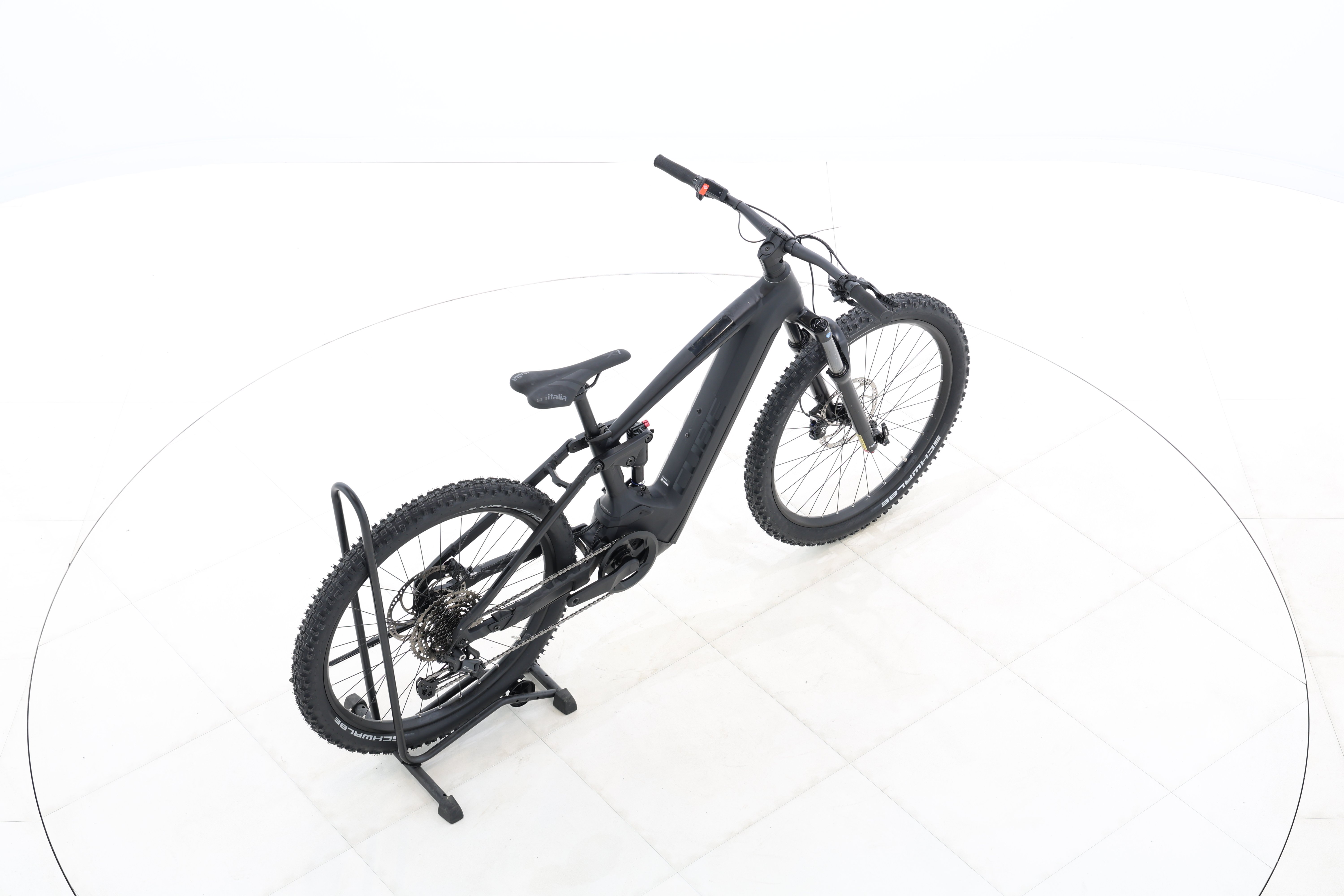 5b9e0b15-aac3-4b8d-b67c-c60991bf0976