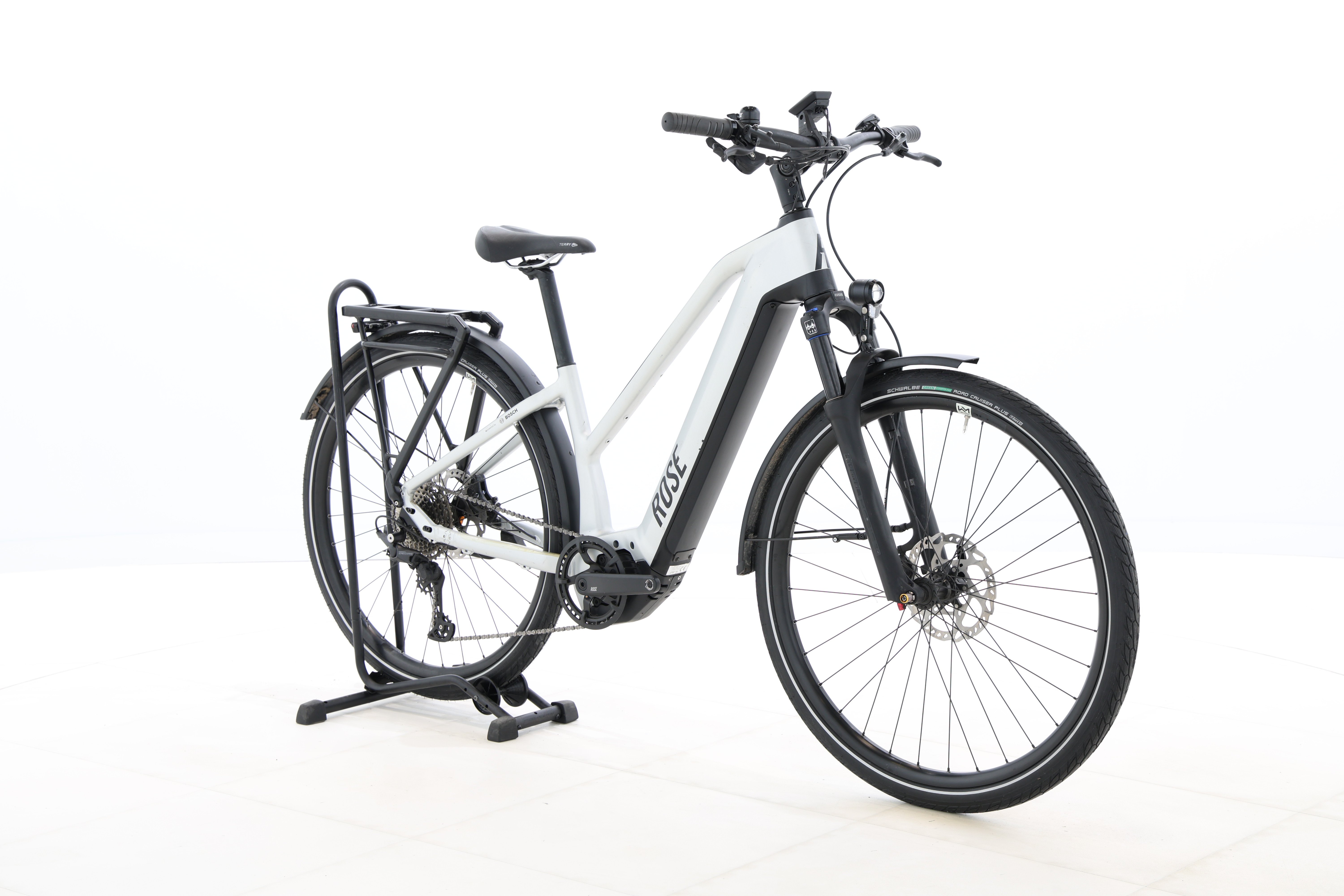 e6674589-98b0-415d-8ace-e10e56c81b9b