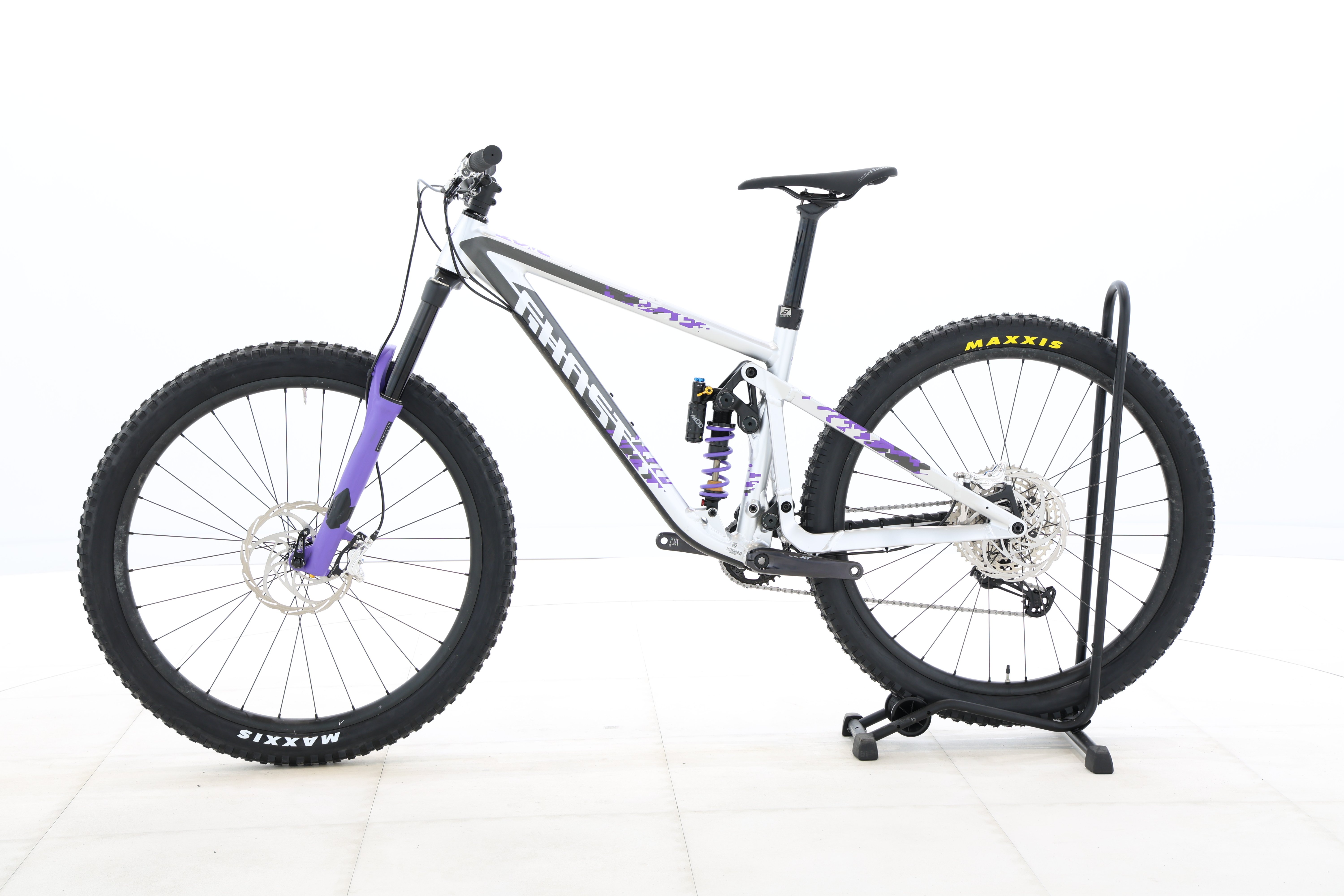 d5f27fc9-f8b4-4e2d-b696-3a6c88a8929d