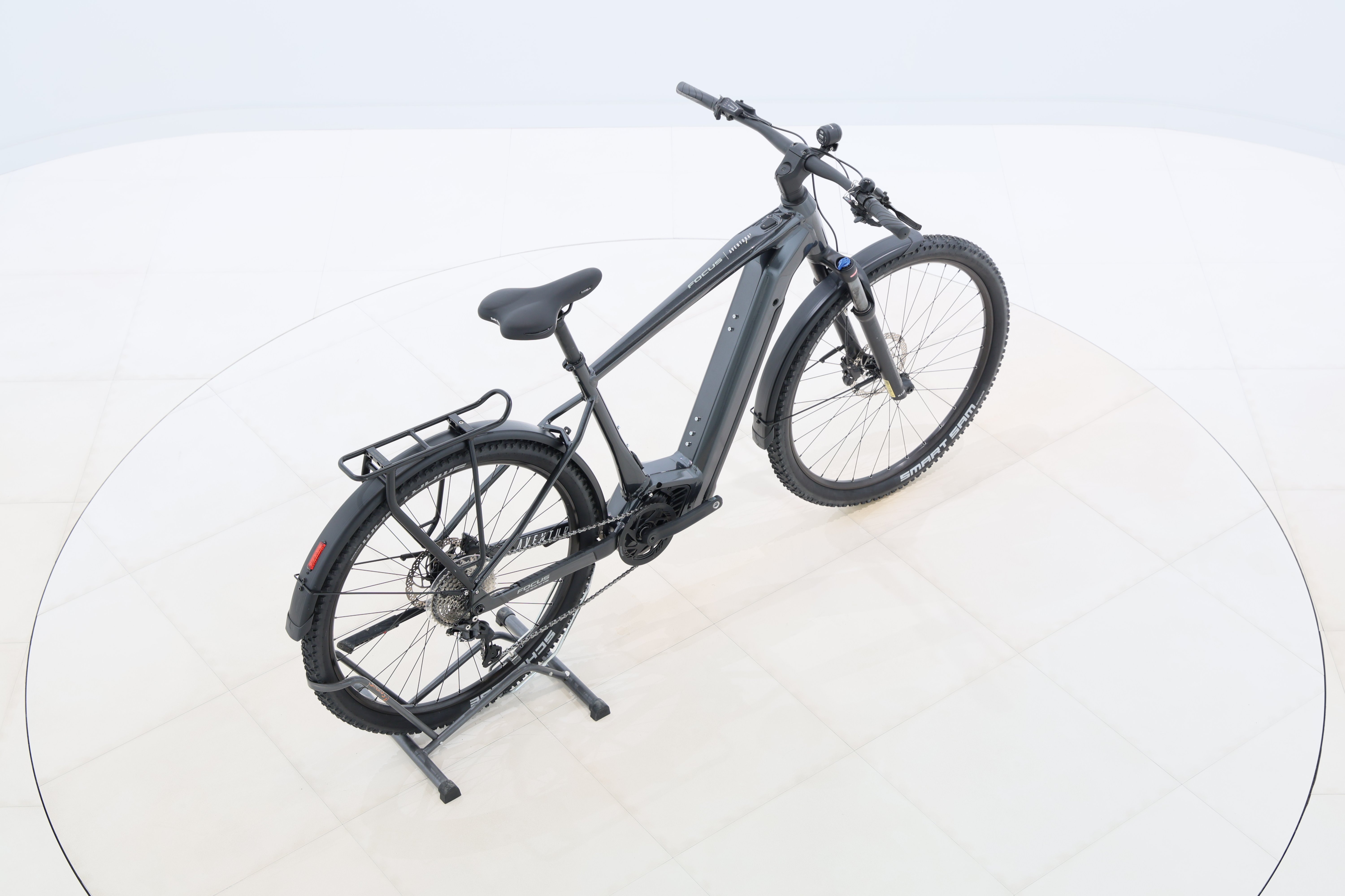 21c083b8-81cb-41bc-adad-7504934cd179