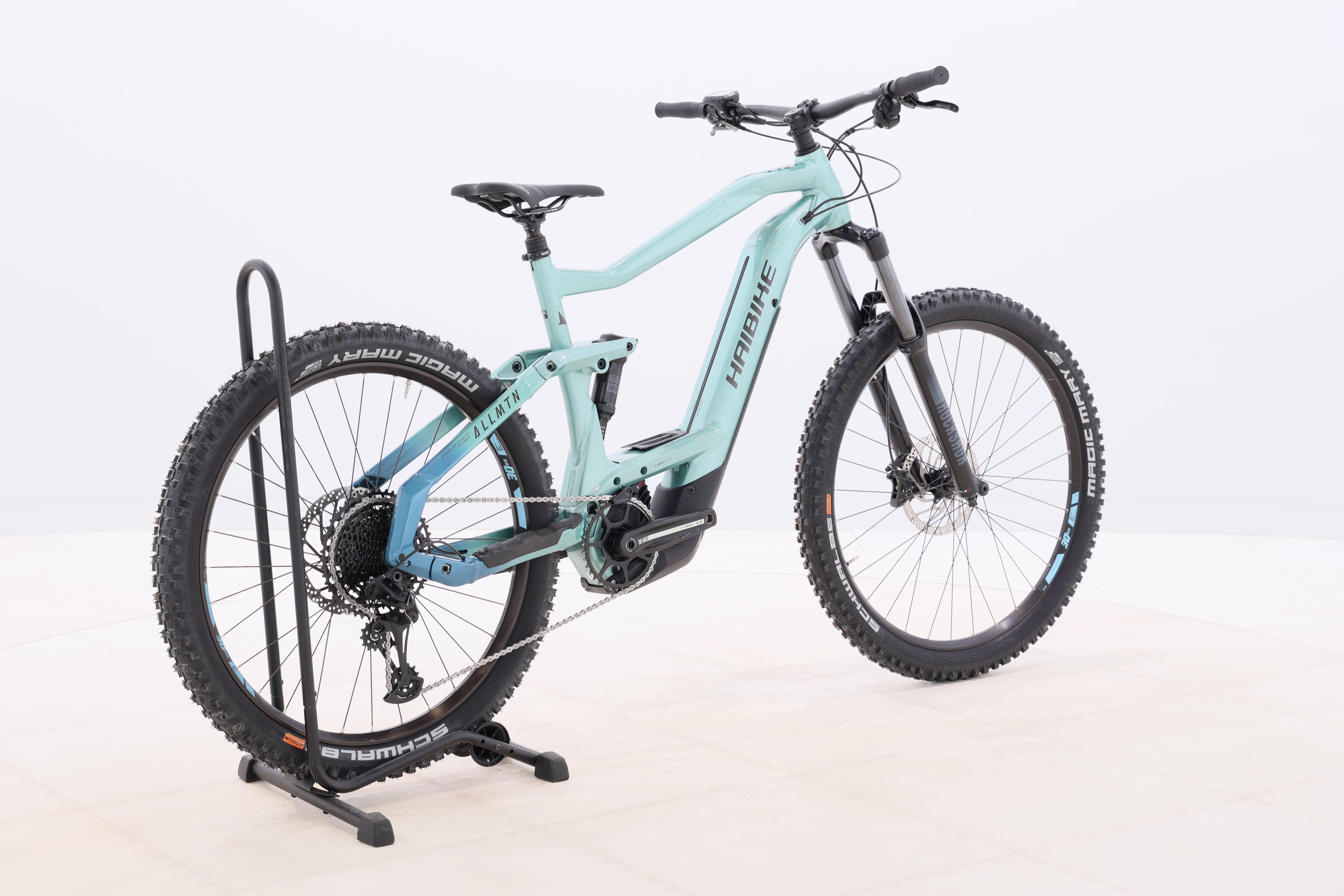 e252f6ca-abb9-42c6-8beb-71c6696c14cd