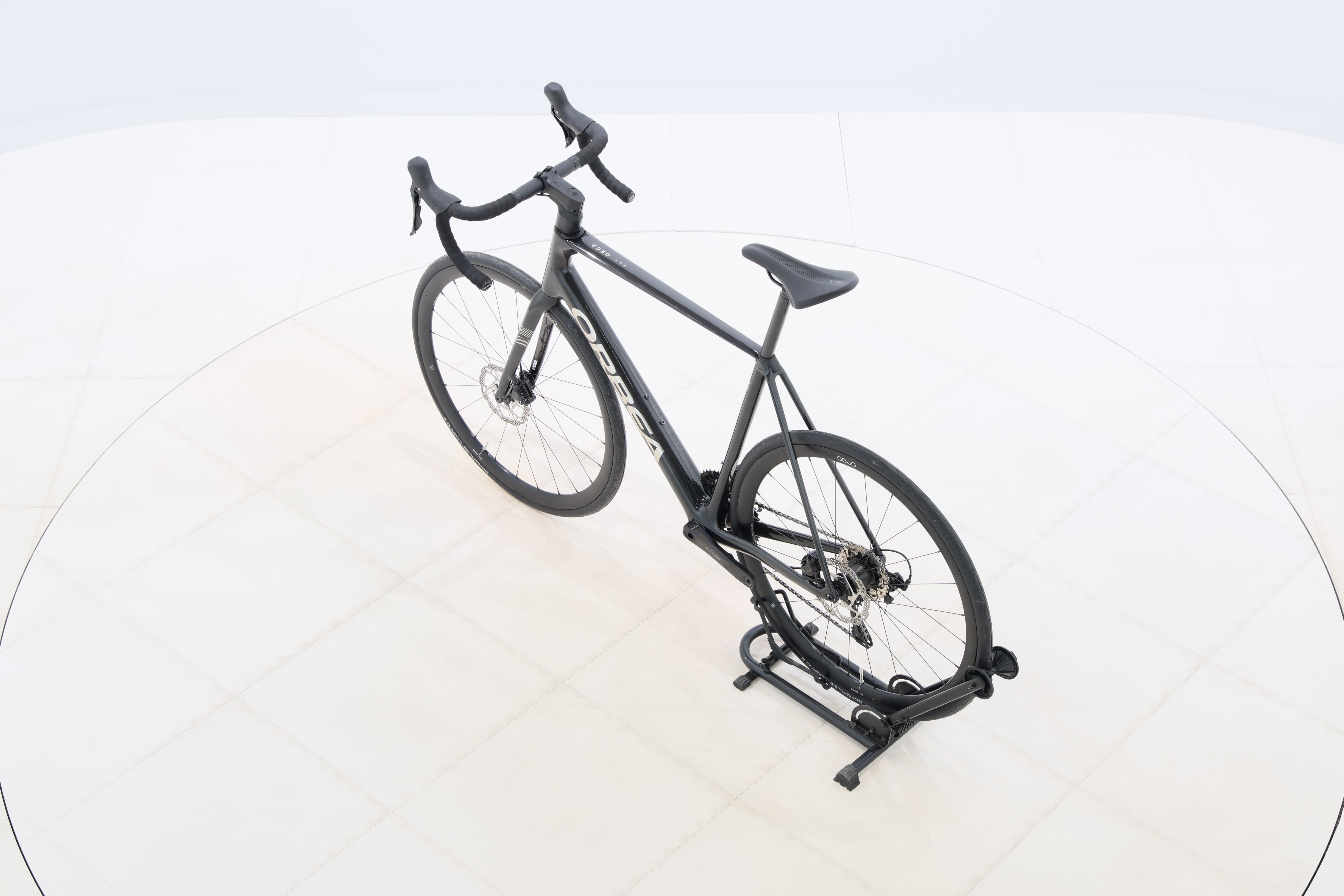 ef637dc4-2244-4e74-b187-9921a1869ea5