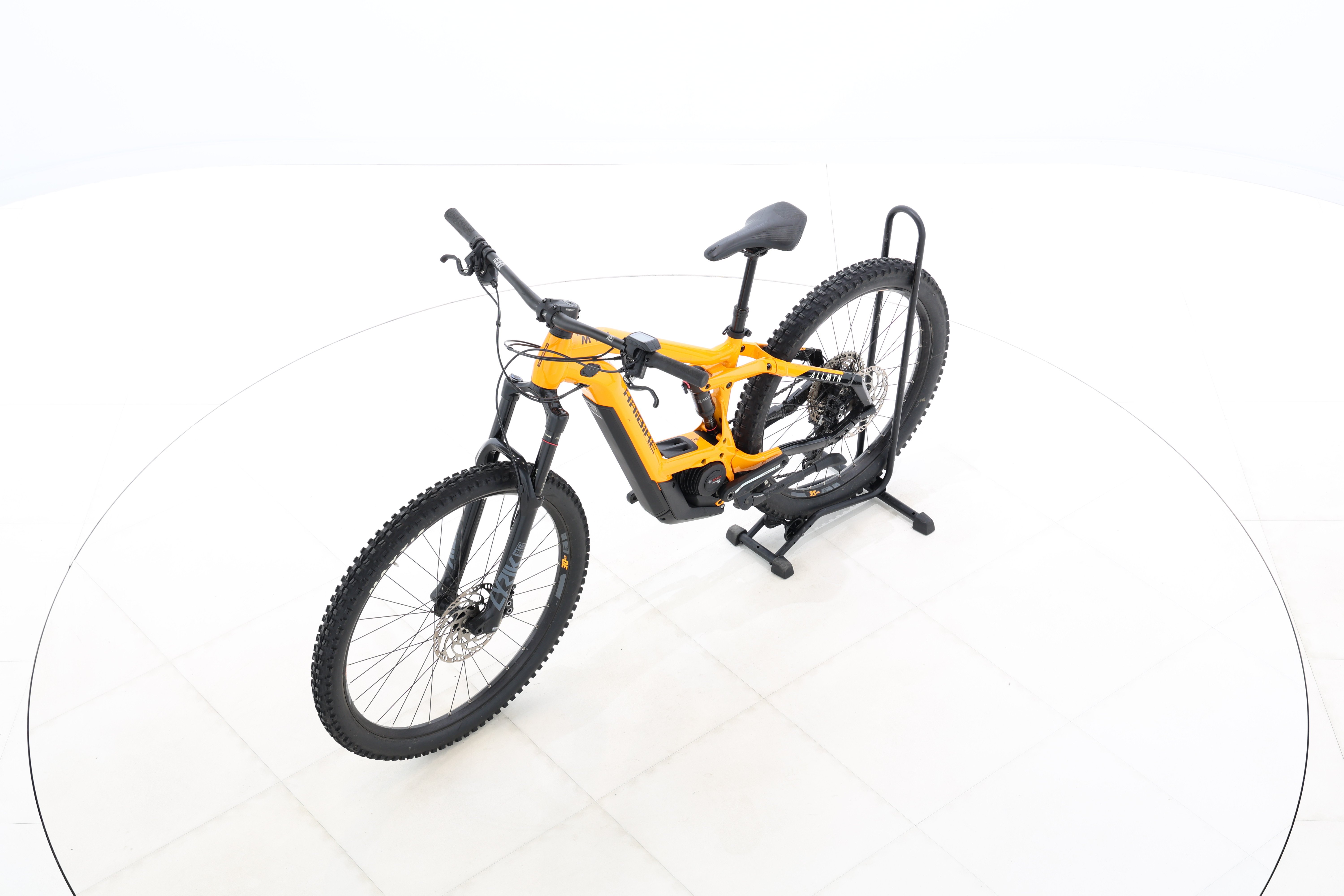 0a3ccd0e-98e6-46e7-8ebd-5b88ab323acb