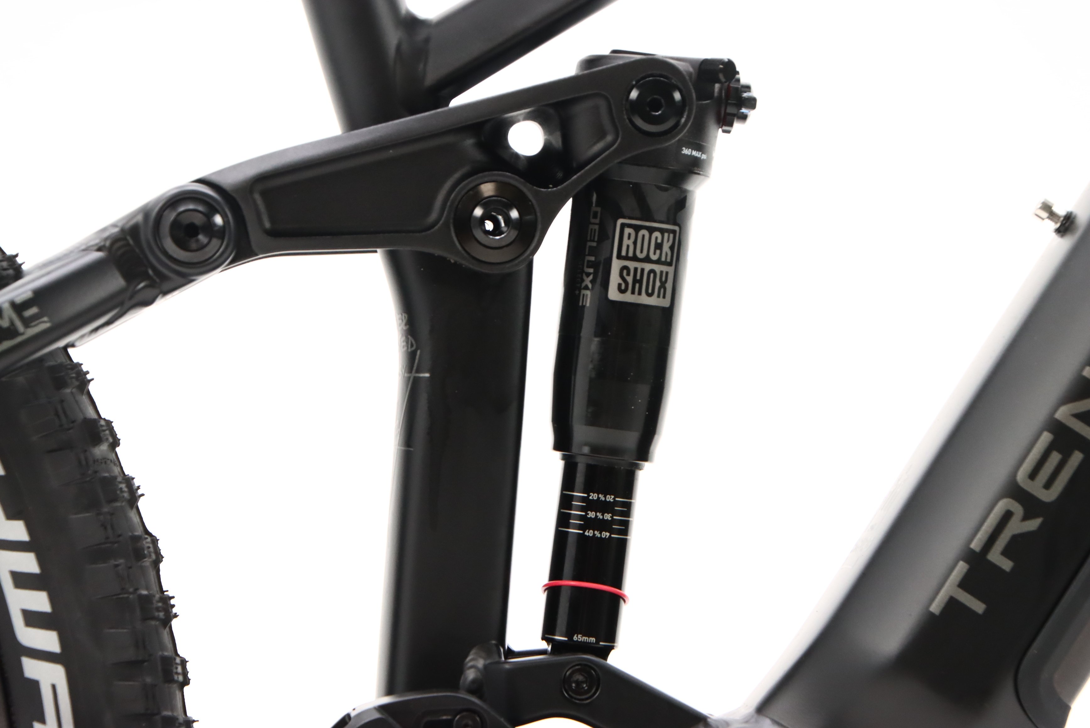 2c5f59d0-495a-46eb-be3a-7f662677ddd4