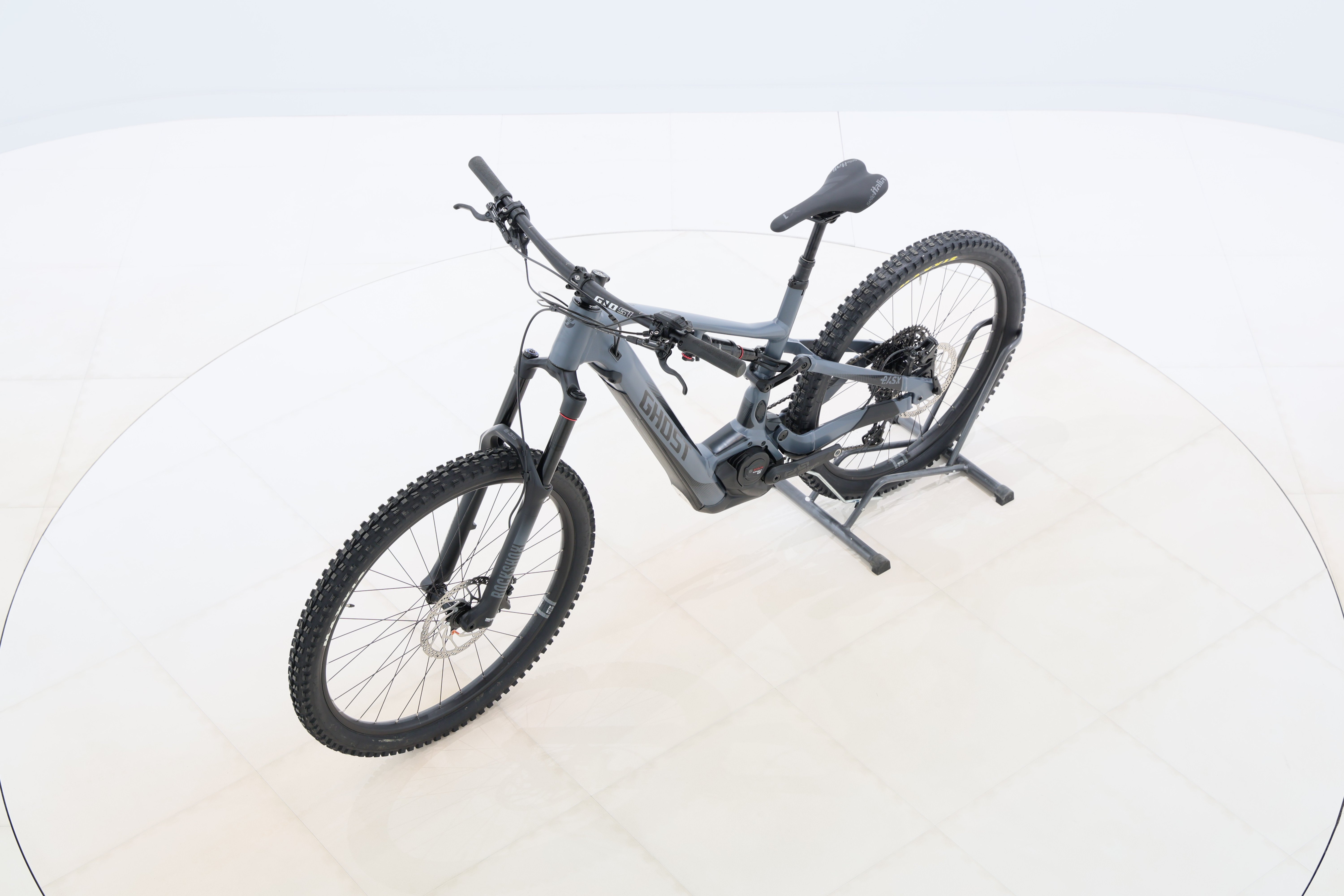 51e8dc42-9d0a-4d9c-8639-1dab827b3edc