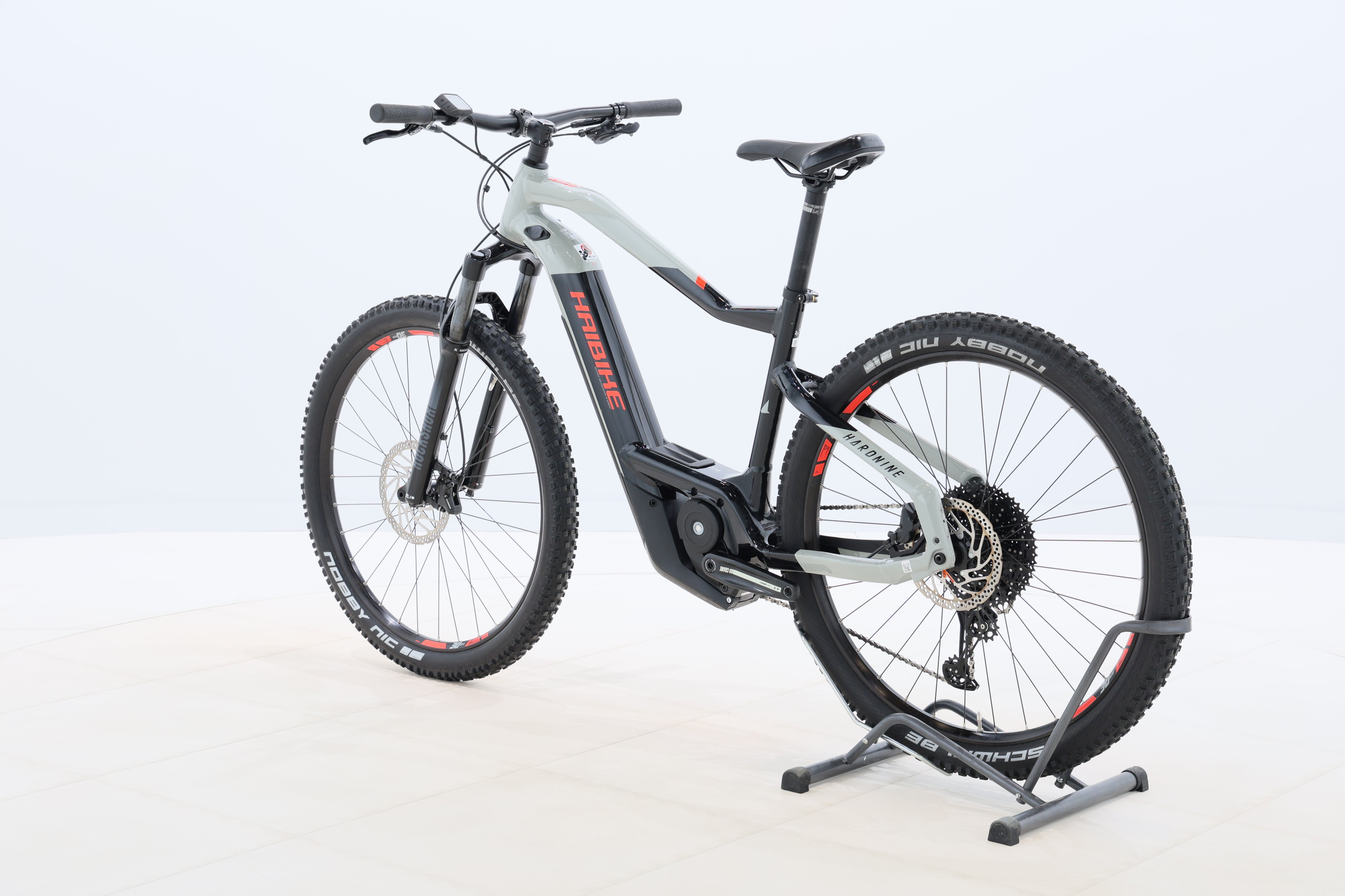 c8bddd2f-41aa-4e9b-9f63-83ba1d2326b4