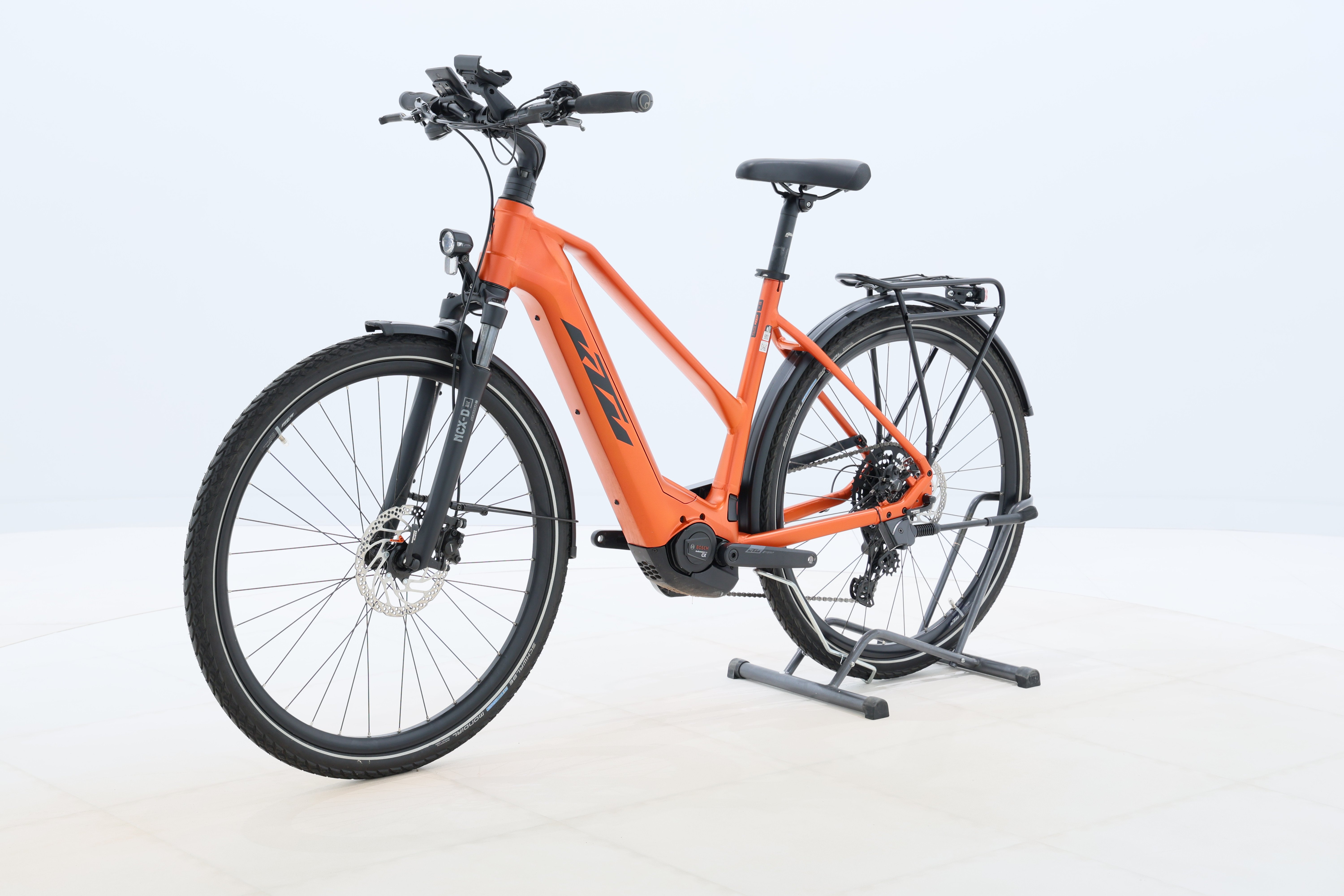 fe049742-7a51-4ecd-b24a-180b21325663