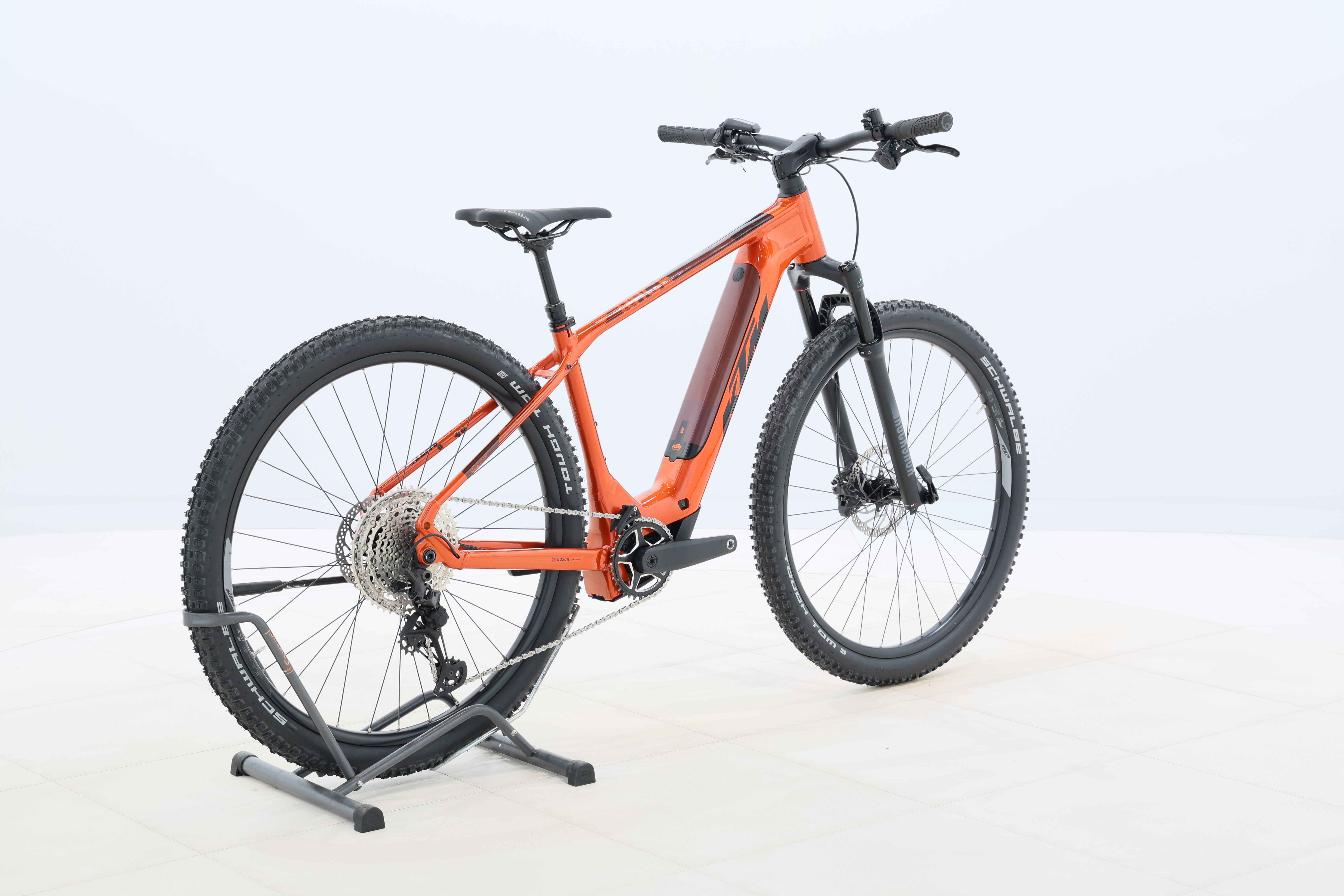 c1ff7ebf-4f16-4e96-8ff7-e9964b38021a