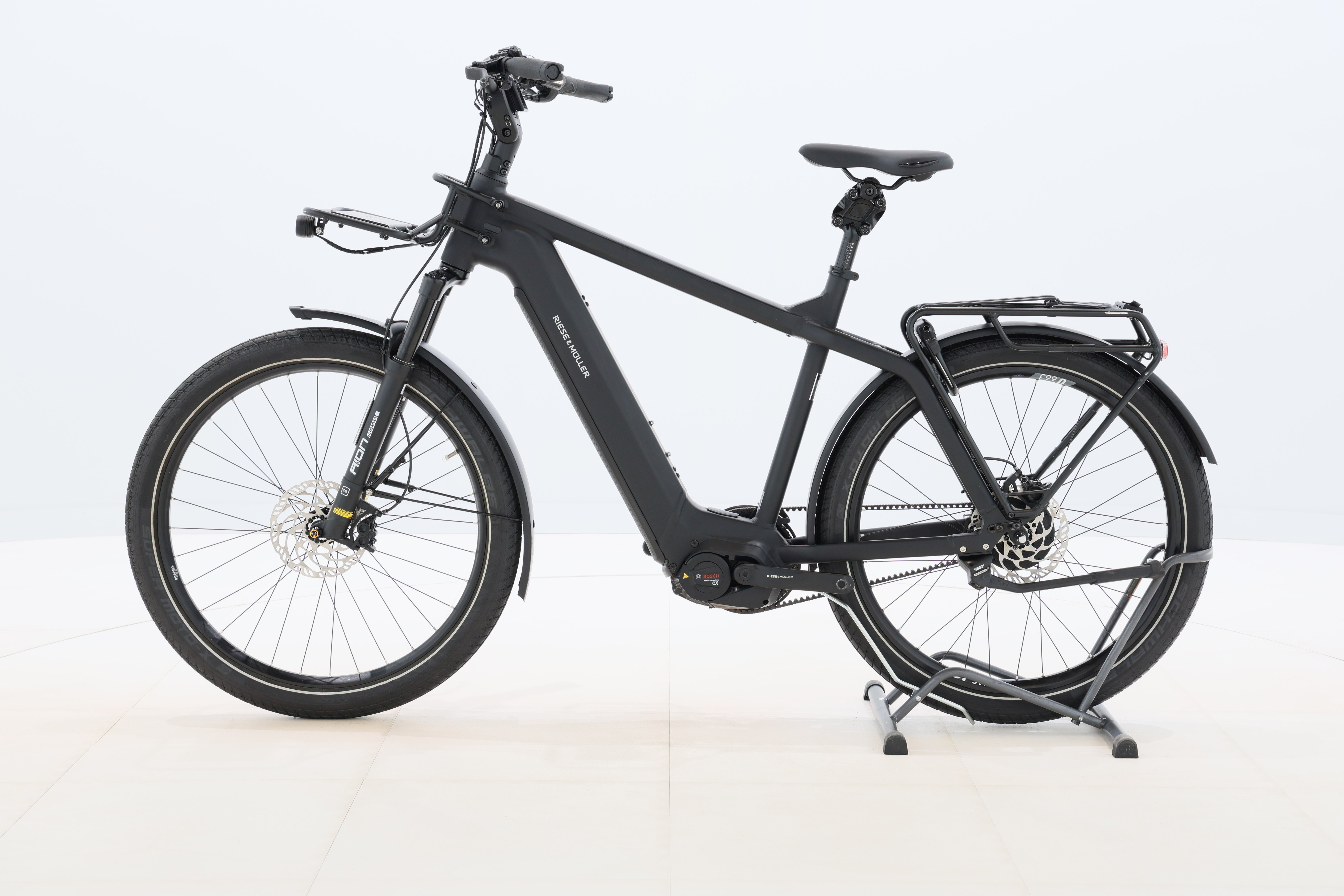 b3678237-acef-40e9-8cb0-b540c93095a4