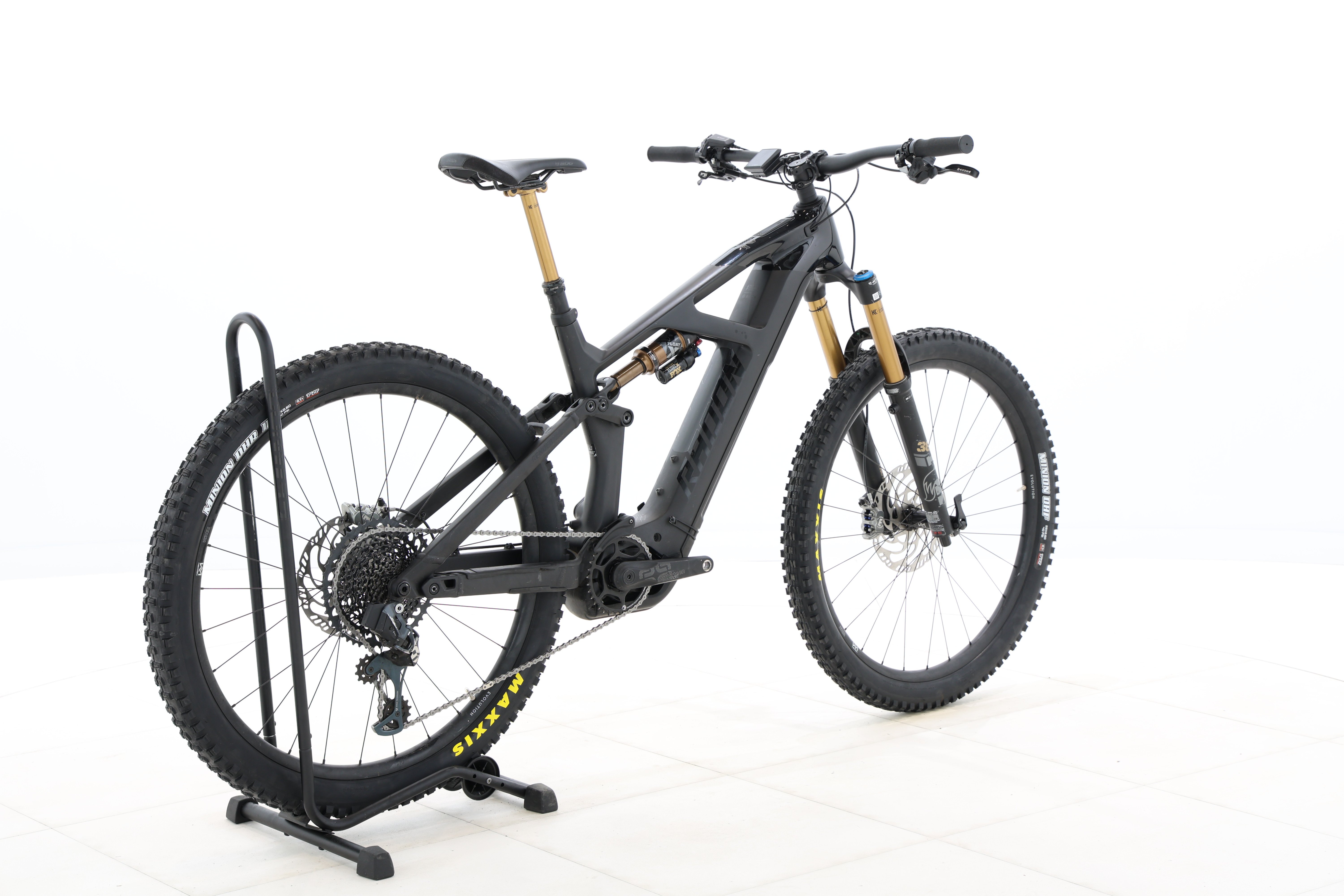 918f97fe-d8cc-4b47-a081-660089fae7ba