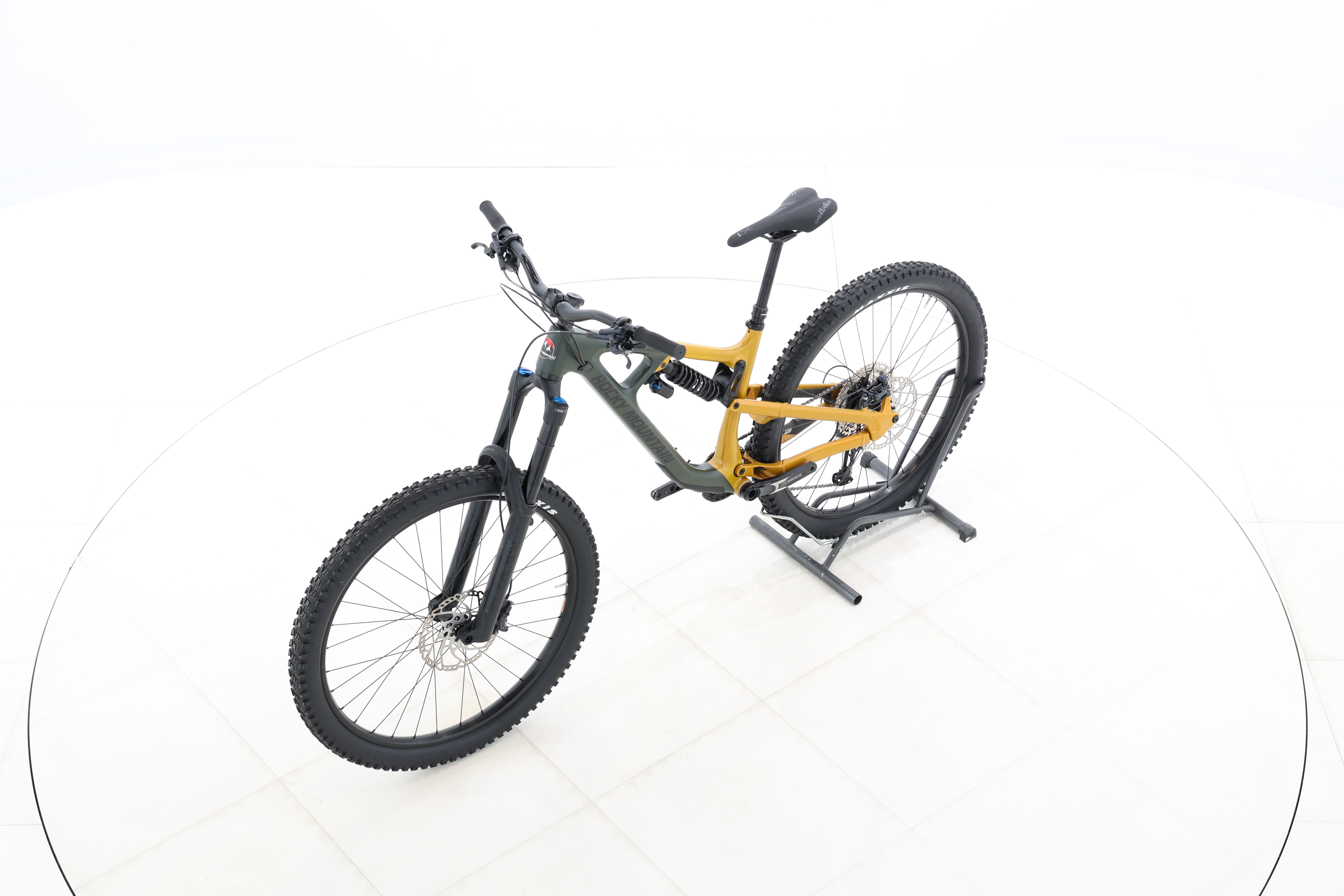 7ef85bbc-0f64-44ec-800d-b5c616dbbb0a