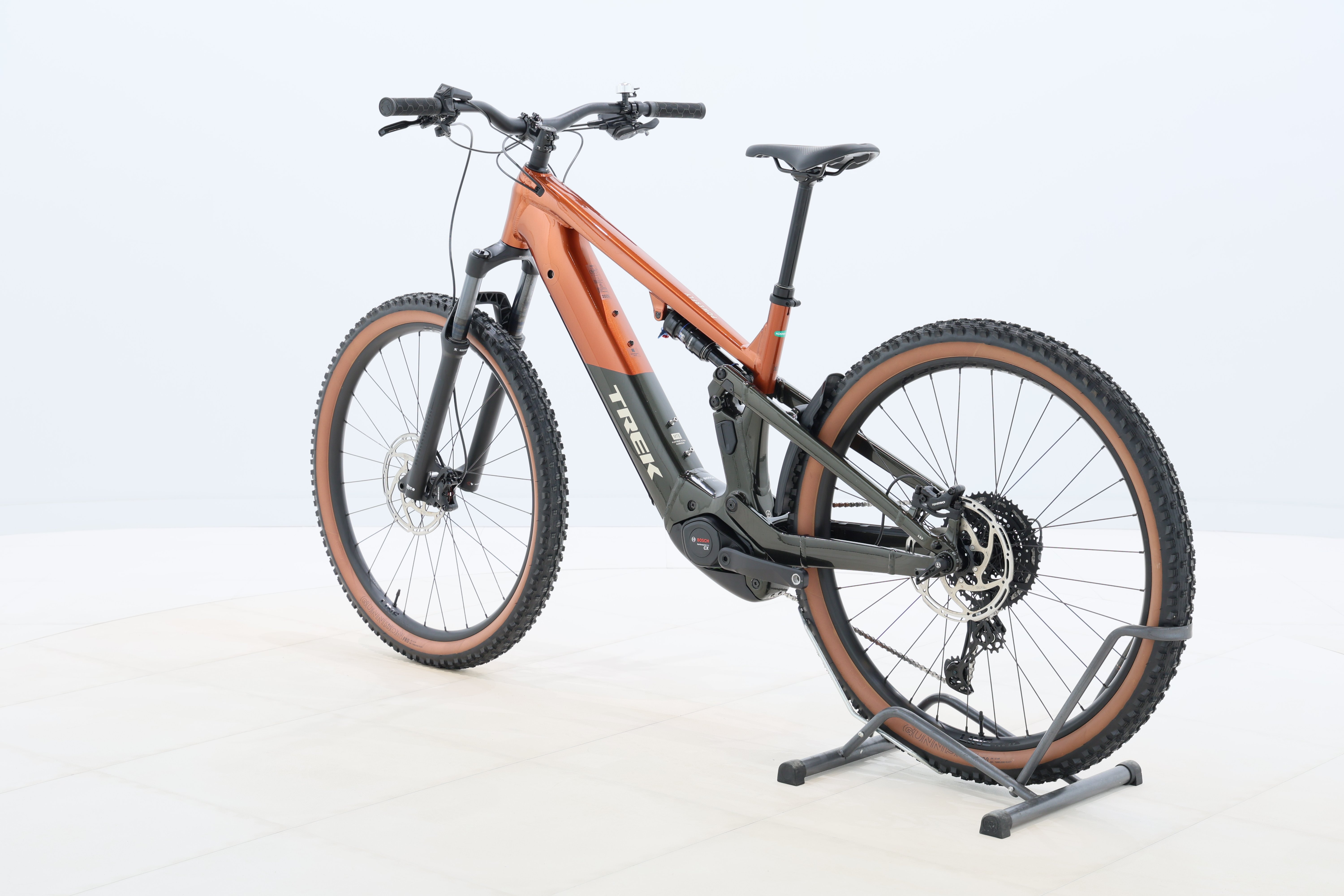 d8621724-8eb3-4c00-8fd5-56a405e19604