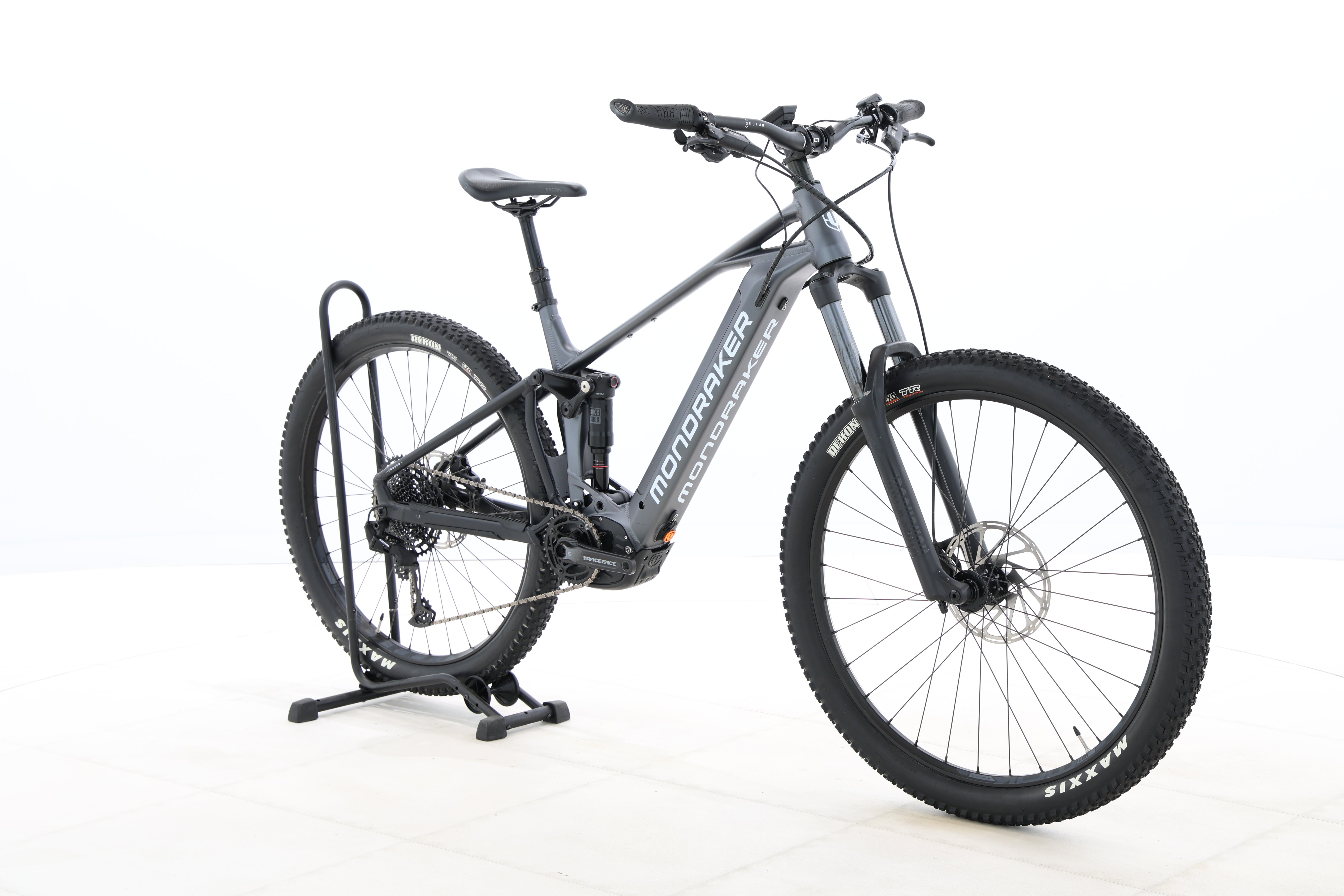 f039e279-0e65-4daa-a202-0058e7024403