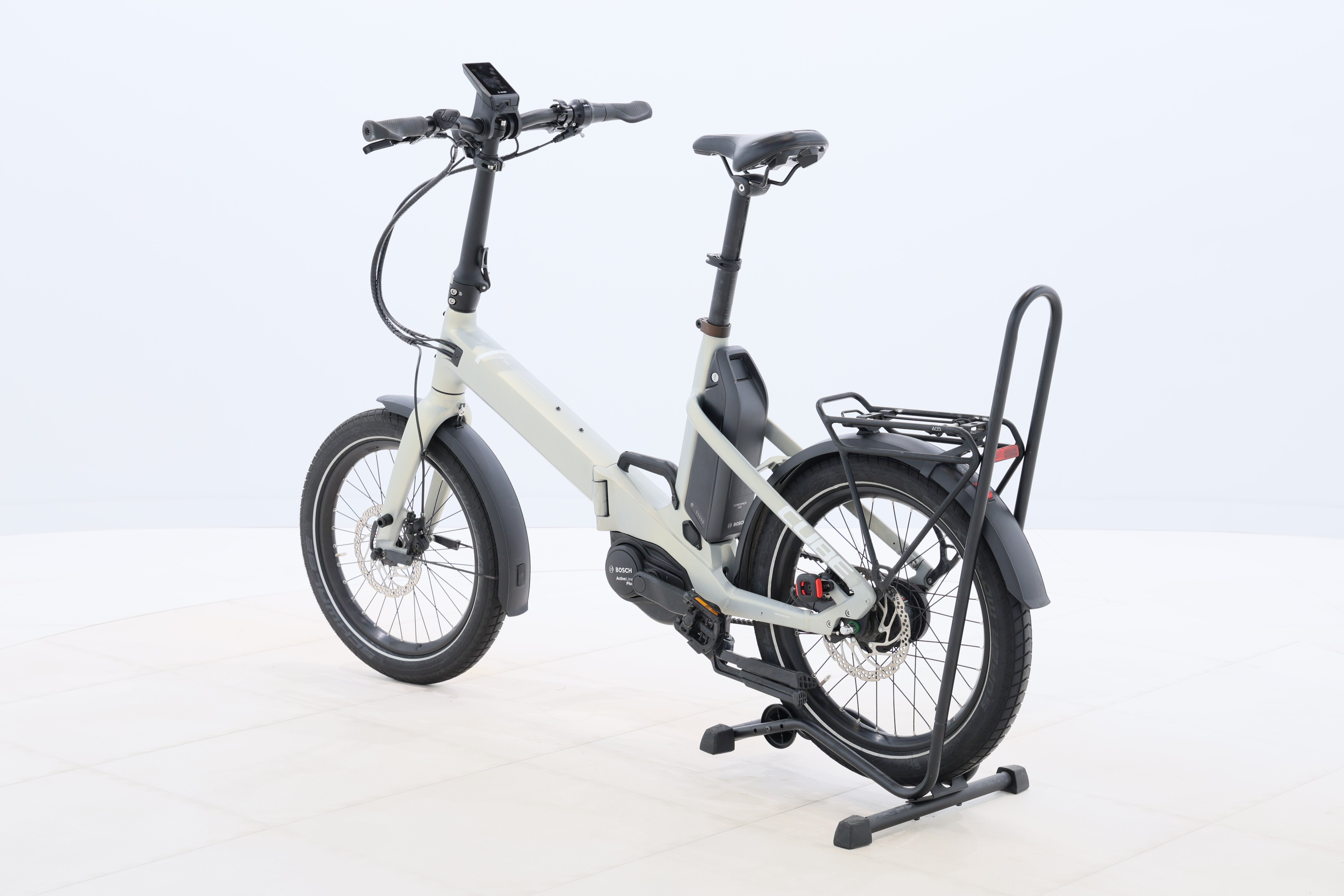 3a5668f1-a7f7-4834-9a8e-6d7a5f30fa92