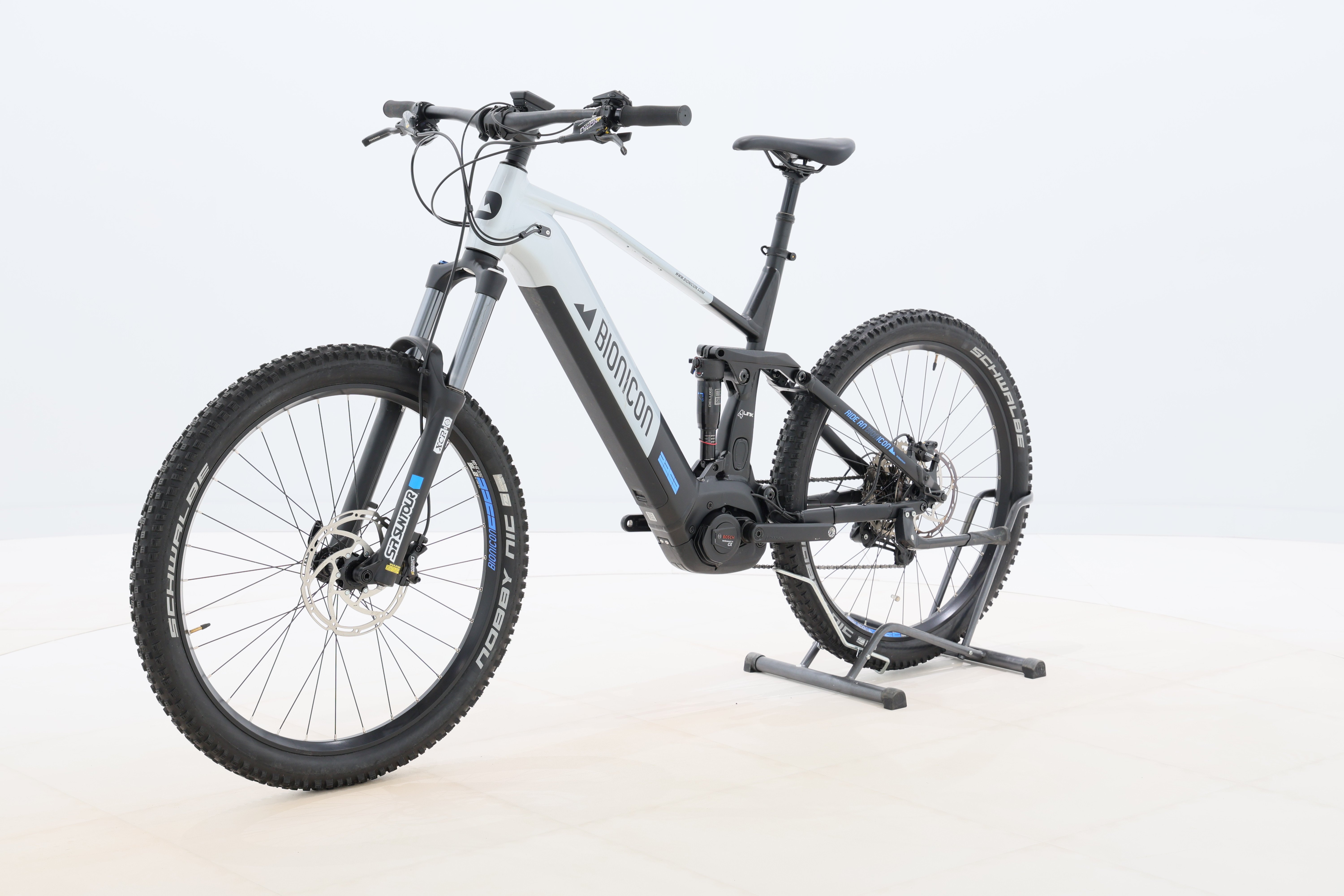 f6382684-26b2-4e15-897f-8c34ec1adf2c