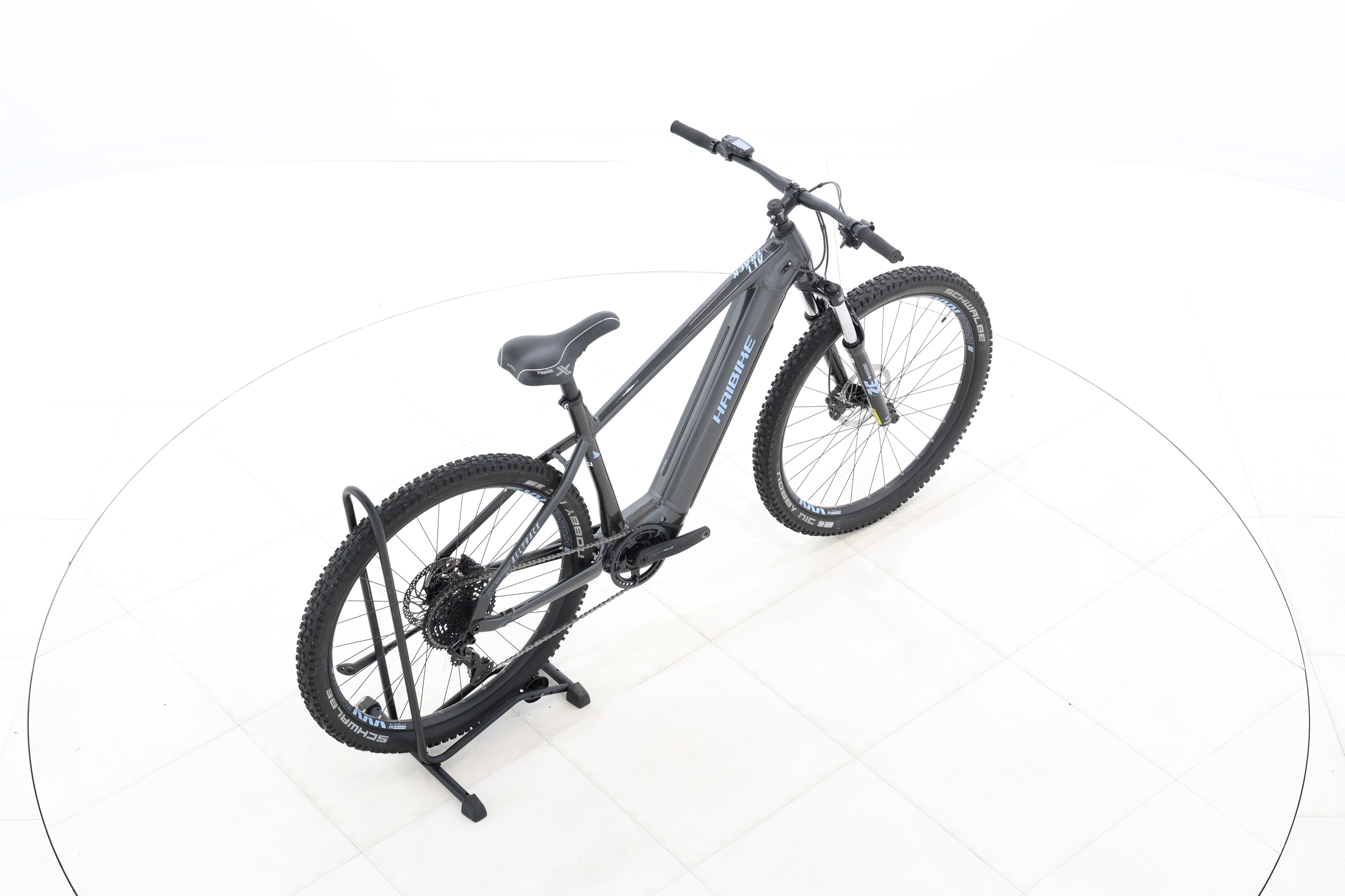 14898c9e-fc69-4a46-ae33-38e2a23b932f