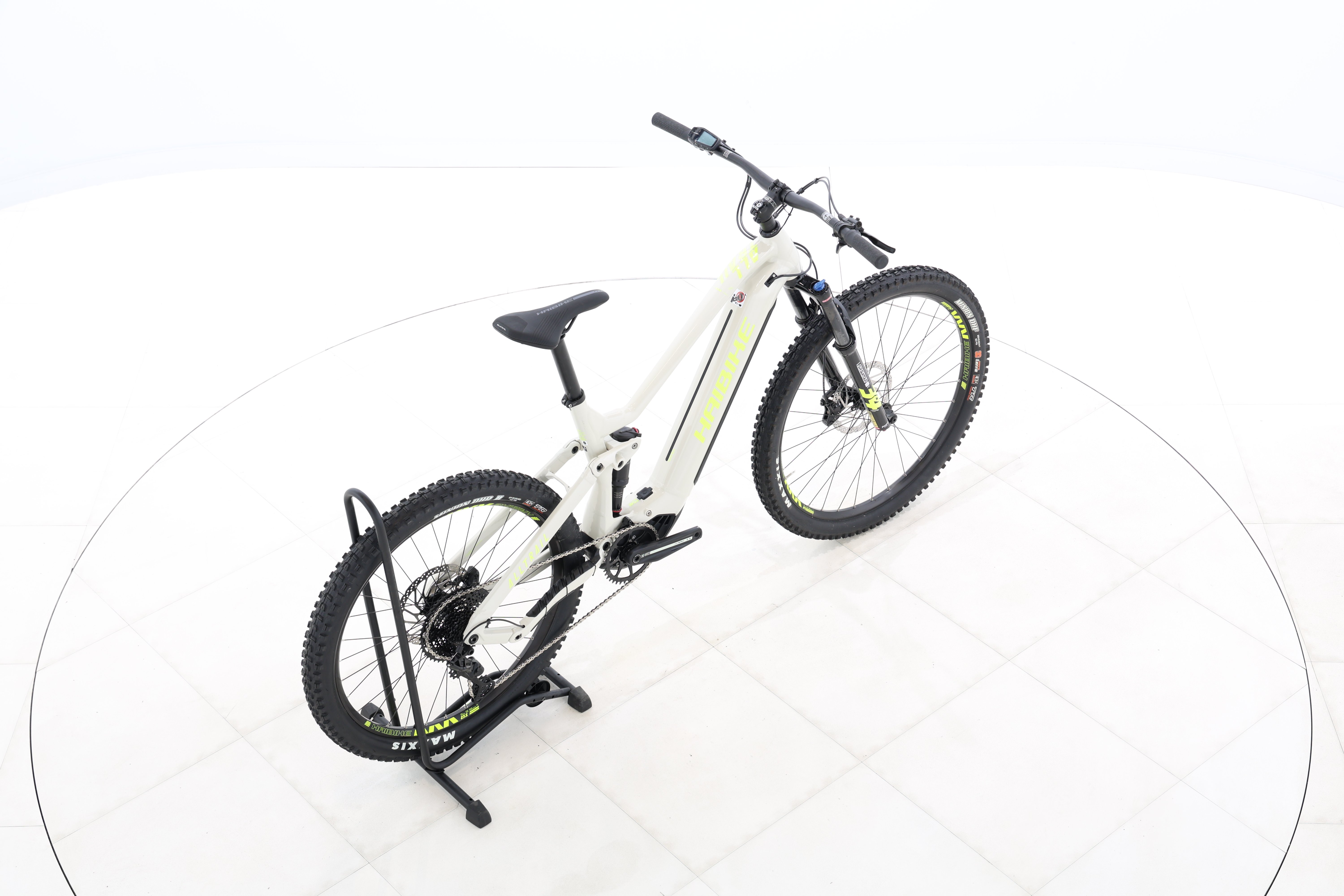 cee1b9db-ed92-428d-82c6-74c2a9137abf