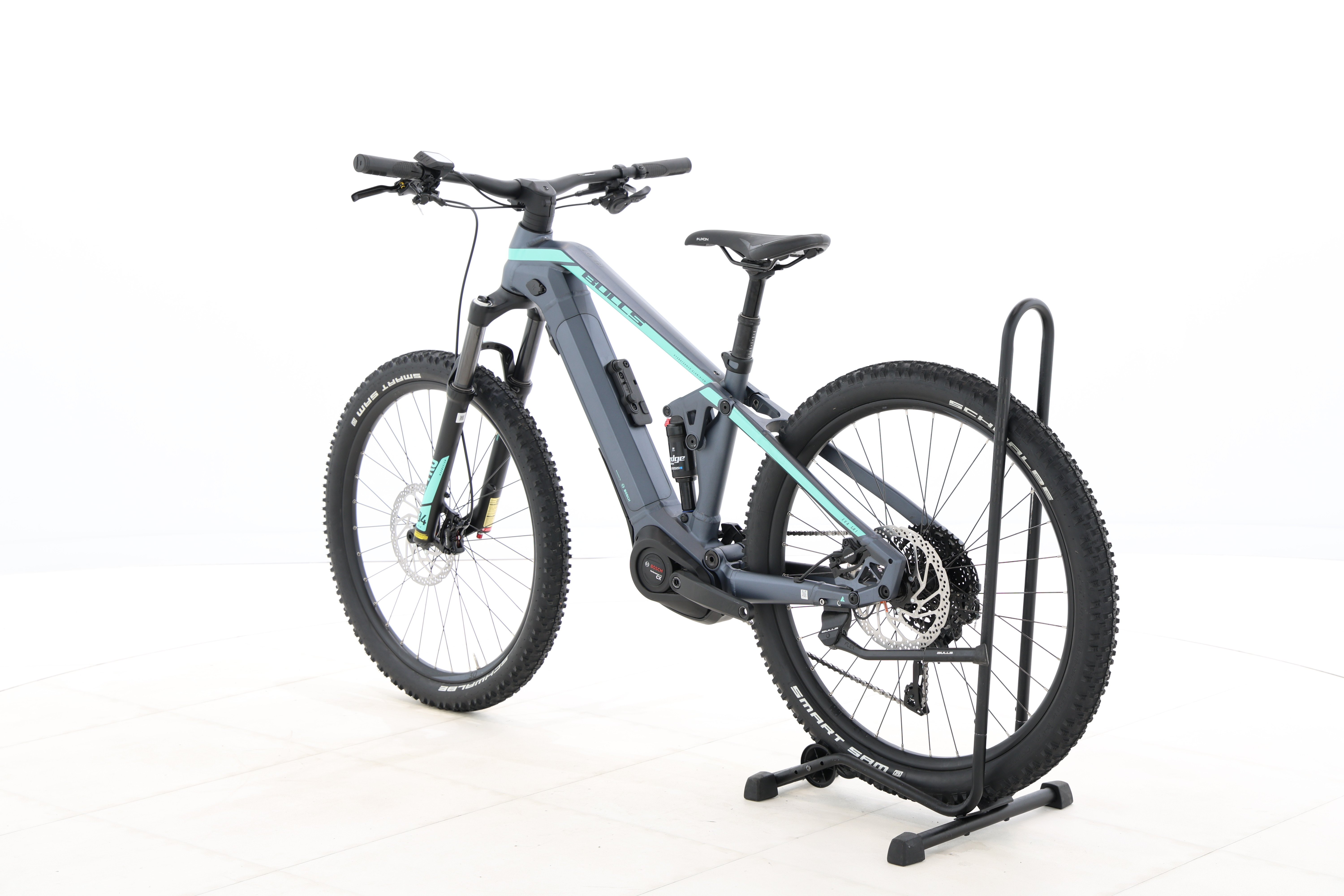 1b732501-d0dd-415b-b1a6-79473737cb8c