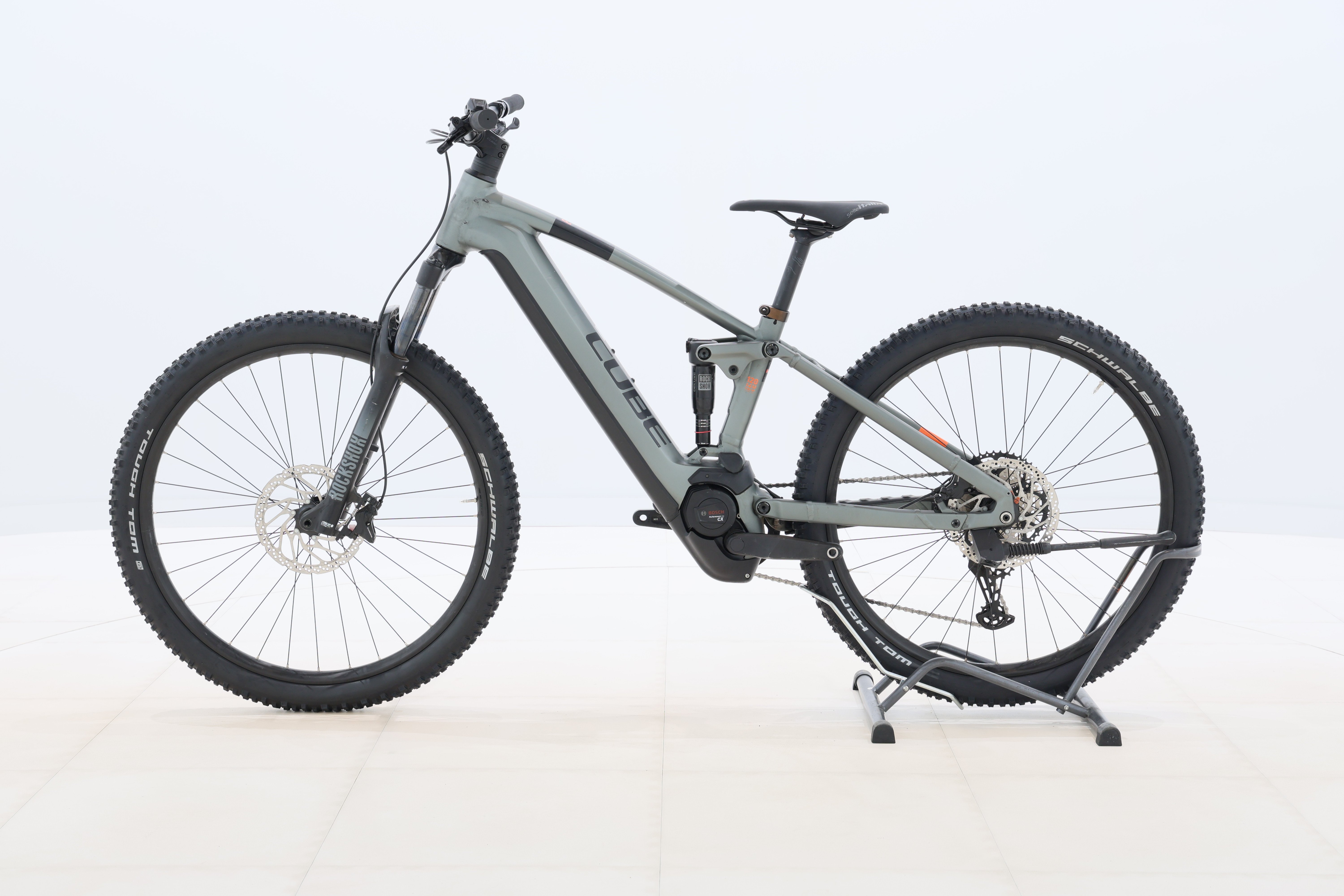 c242e9f5-5989-4348-a67b-4810be33f2b5