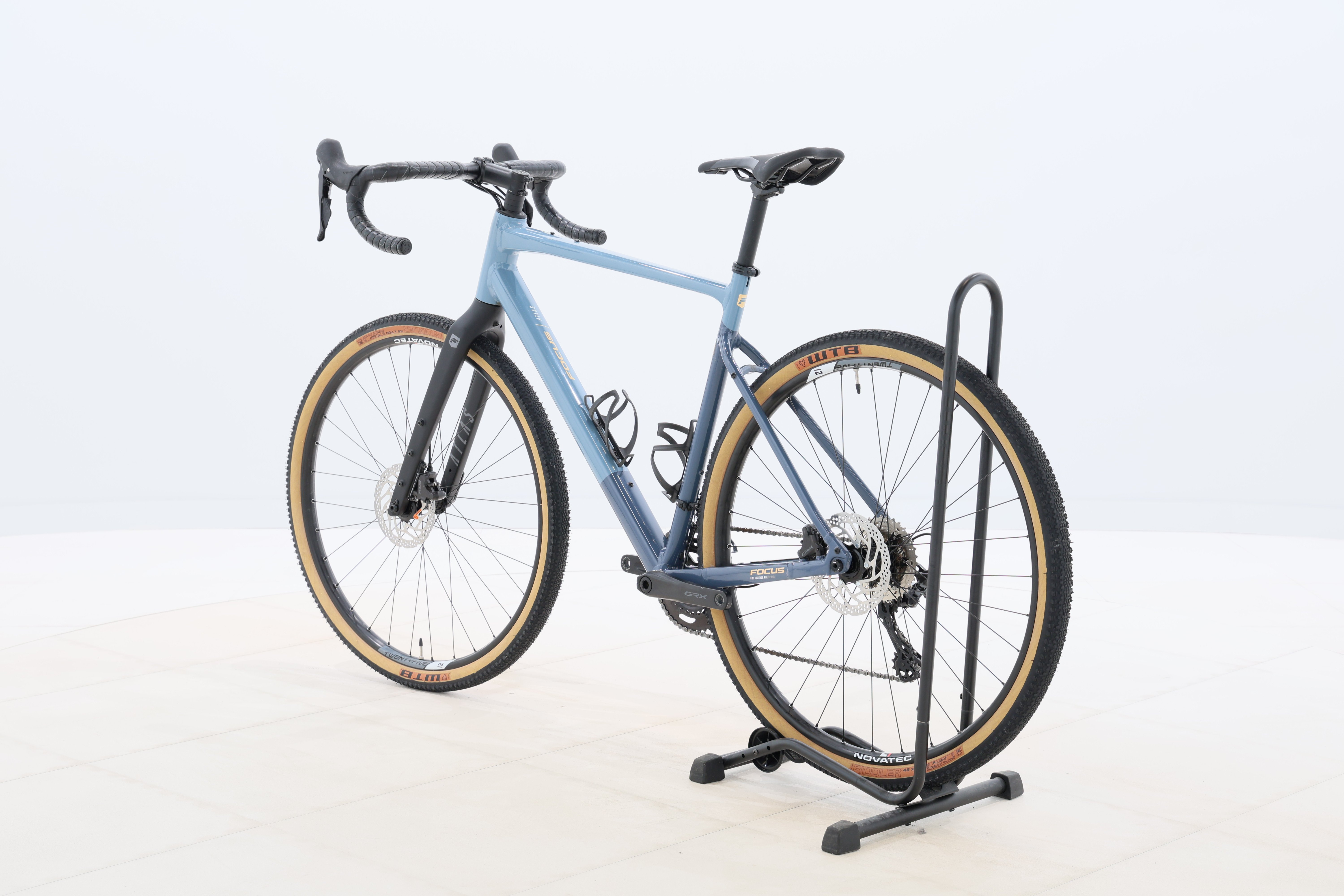 91d04e02-4a96-4364-9faa-77aa28a17792